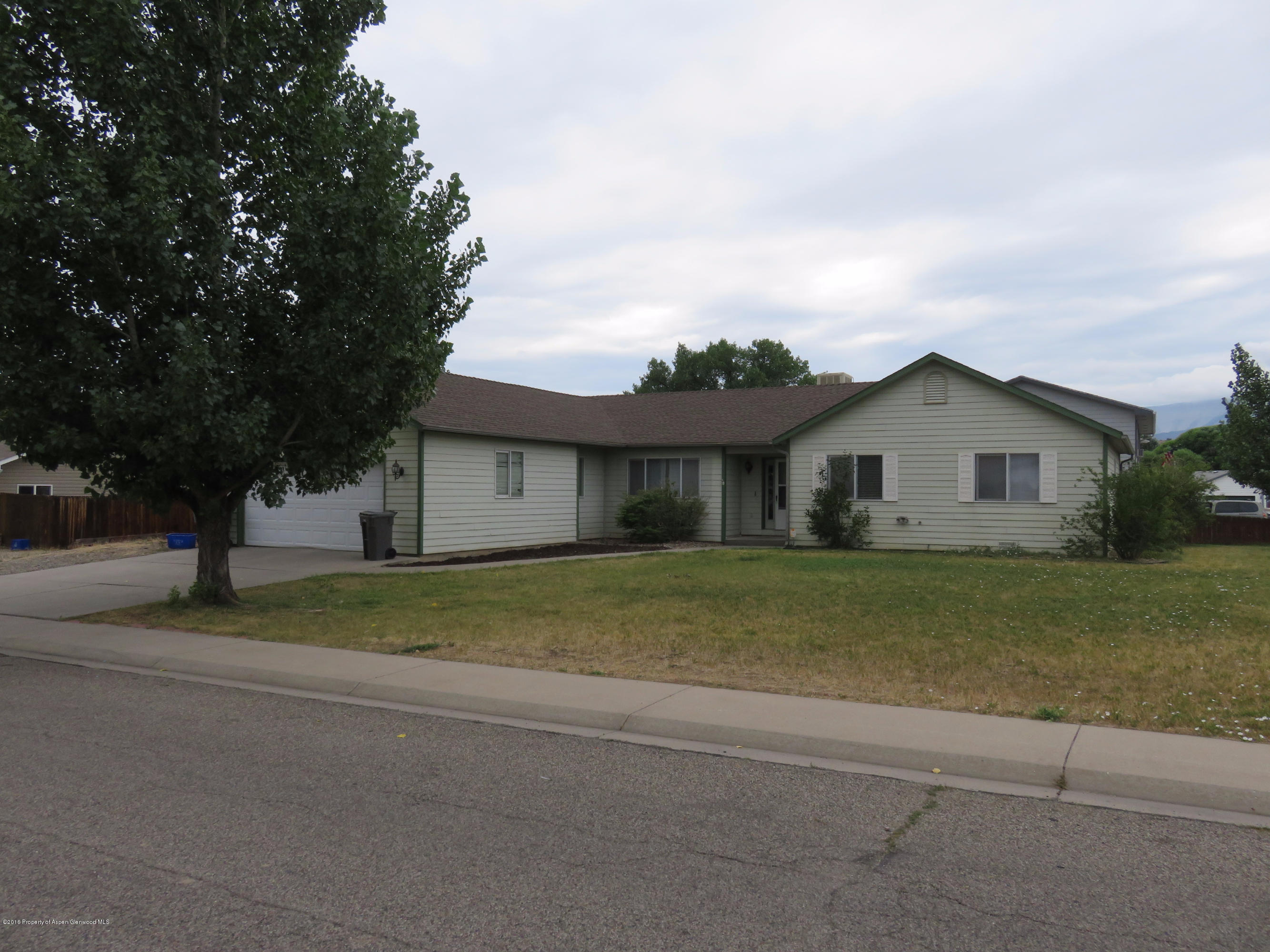 2215 Ute Avenue Rifle CO 81650