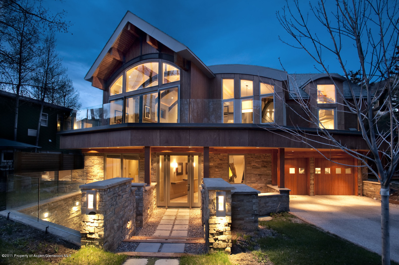 63 Smuggler Aspen CO 81611