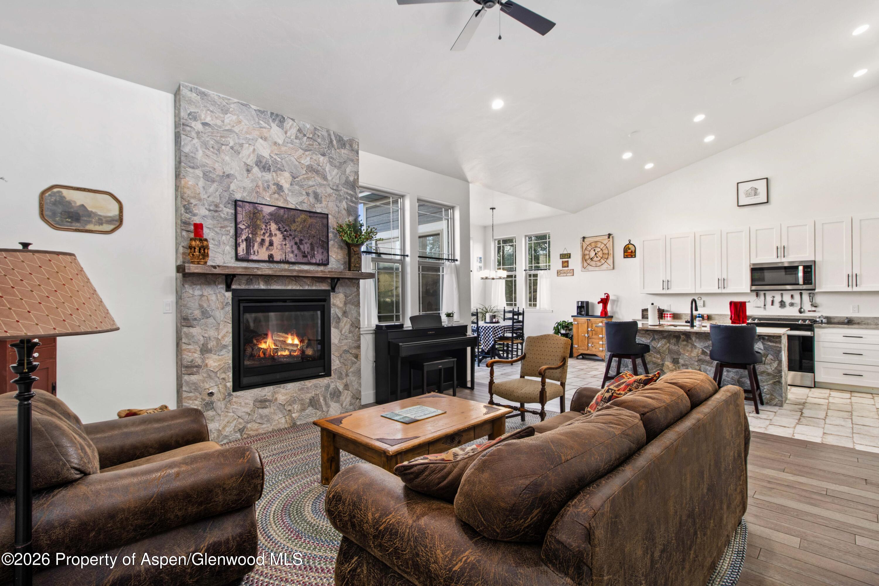1437 Munro Avenue Rifle CO 81650