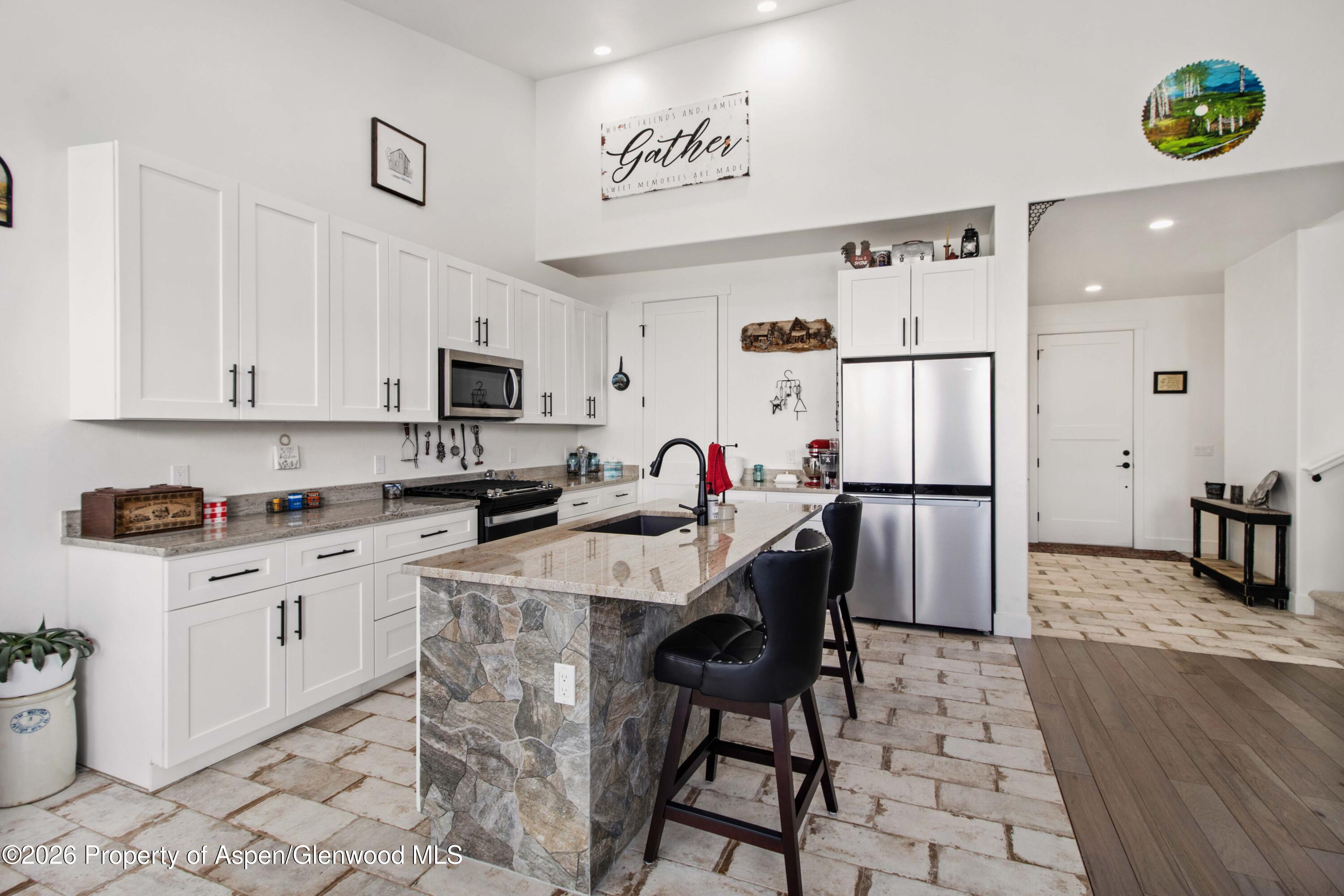 1437 Munro Avenue Rifle CO 81650