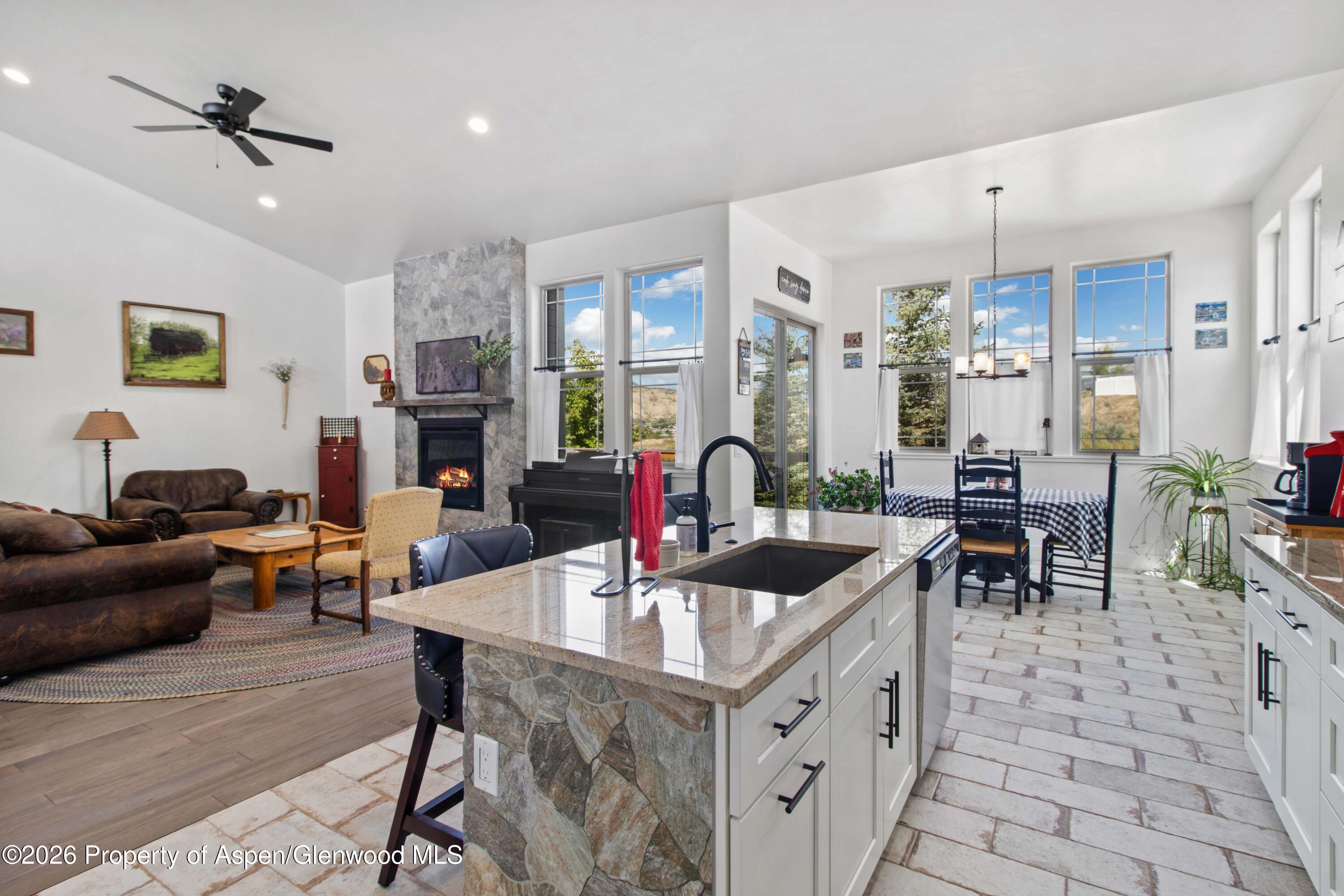 1437 Munro Avenue Rifle CO 81650