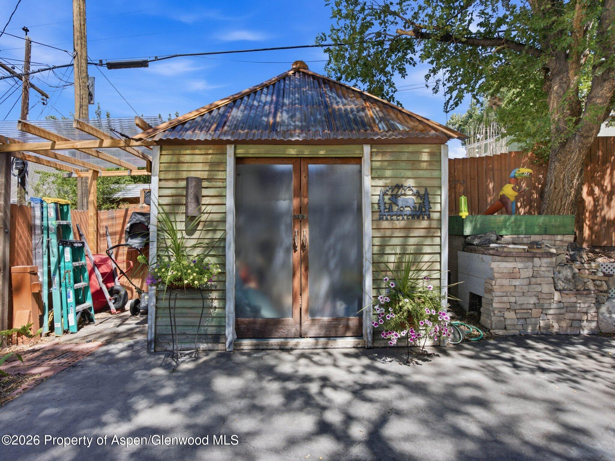 320 E 3rd Street Rifle CO 81650