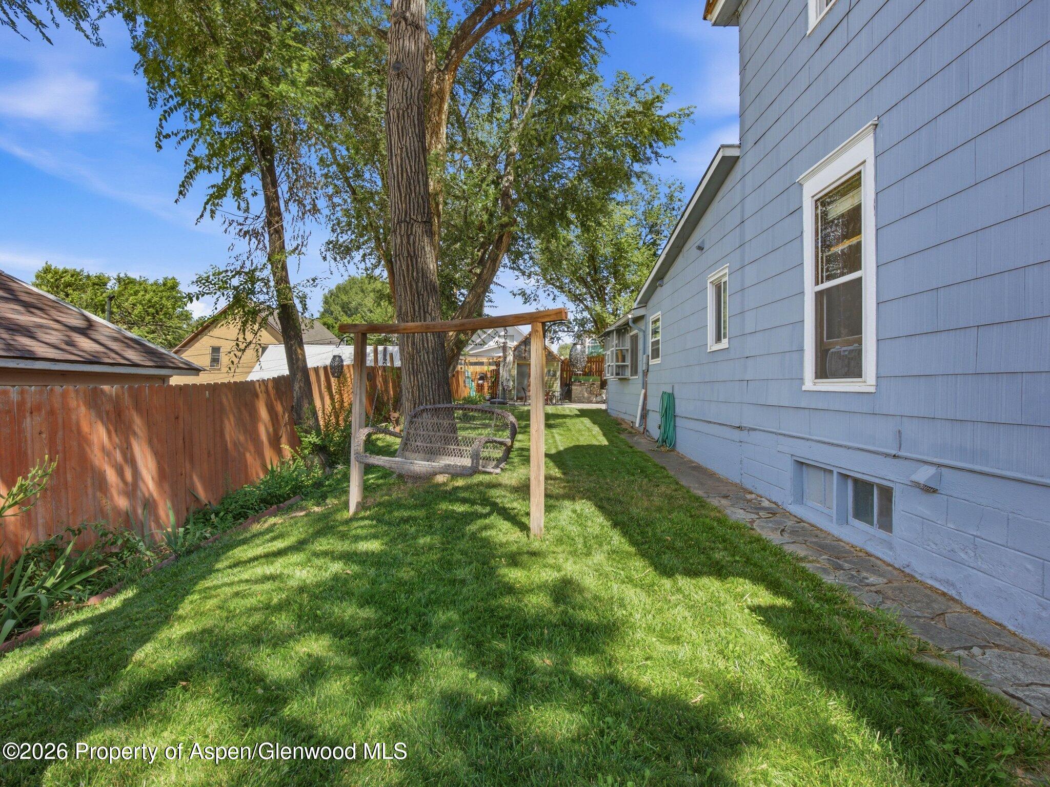 320 E 3rd Street Rifle CO 81650