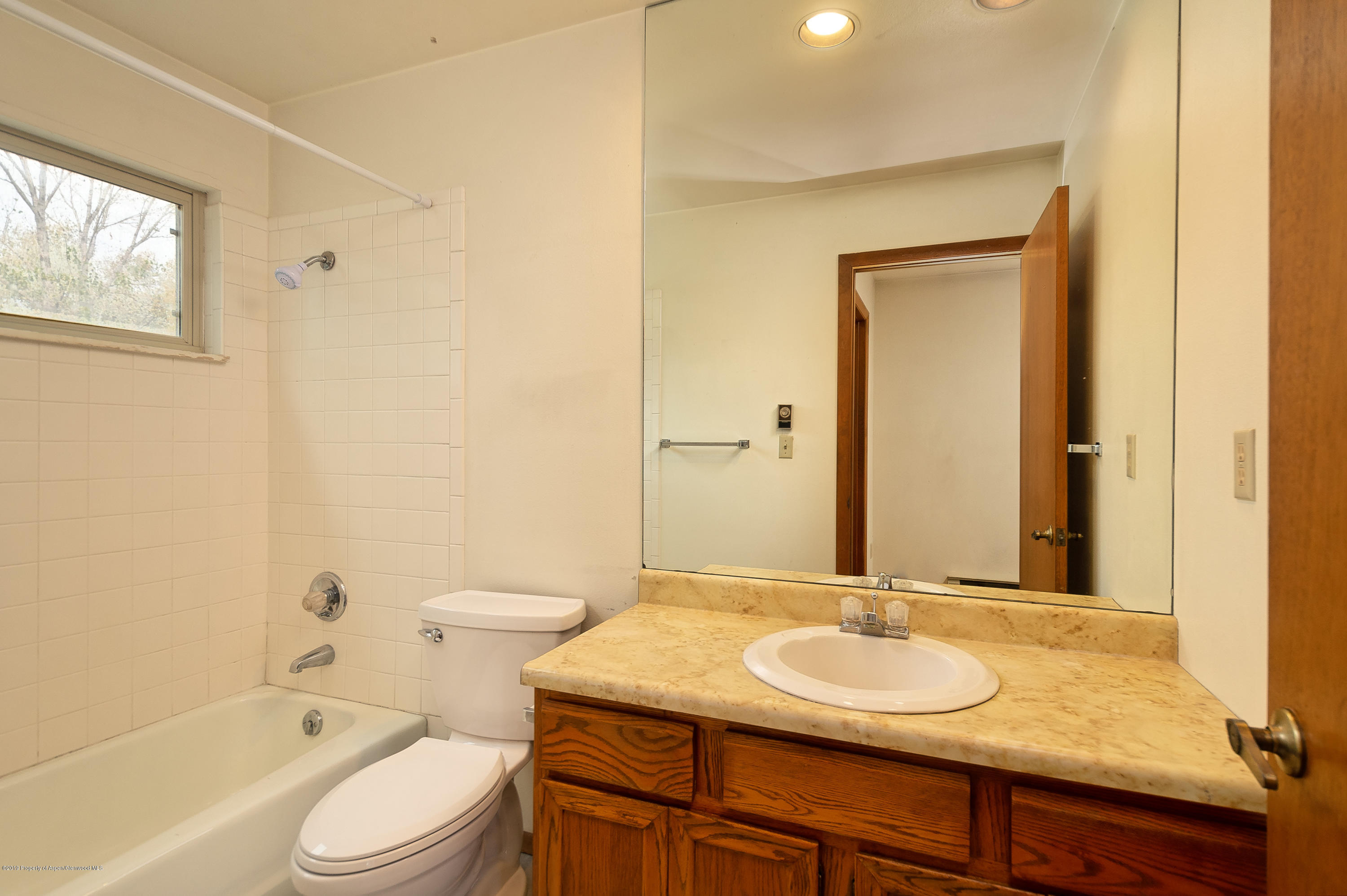230 Surrey Street Carbondale CO 81623