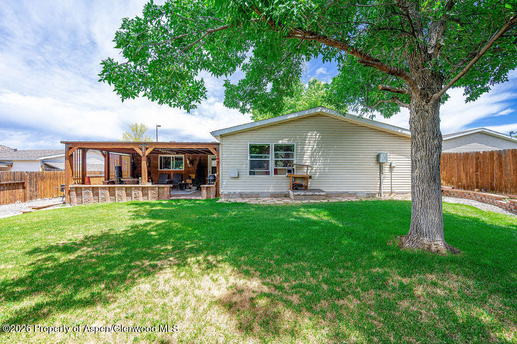 36 Little Phoenix Way Parachute CO 81635