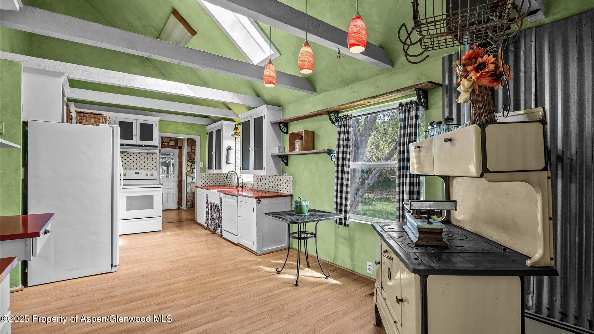 588 County Road 250 Silt CO 81652