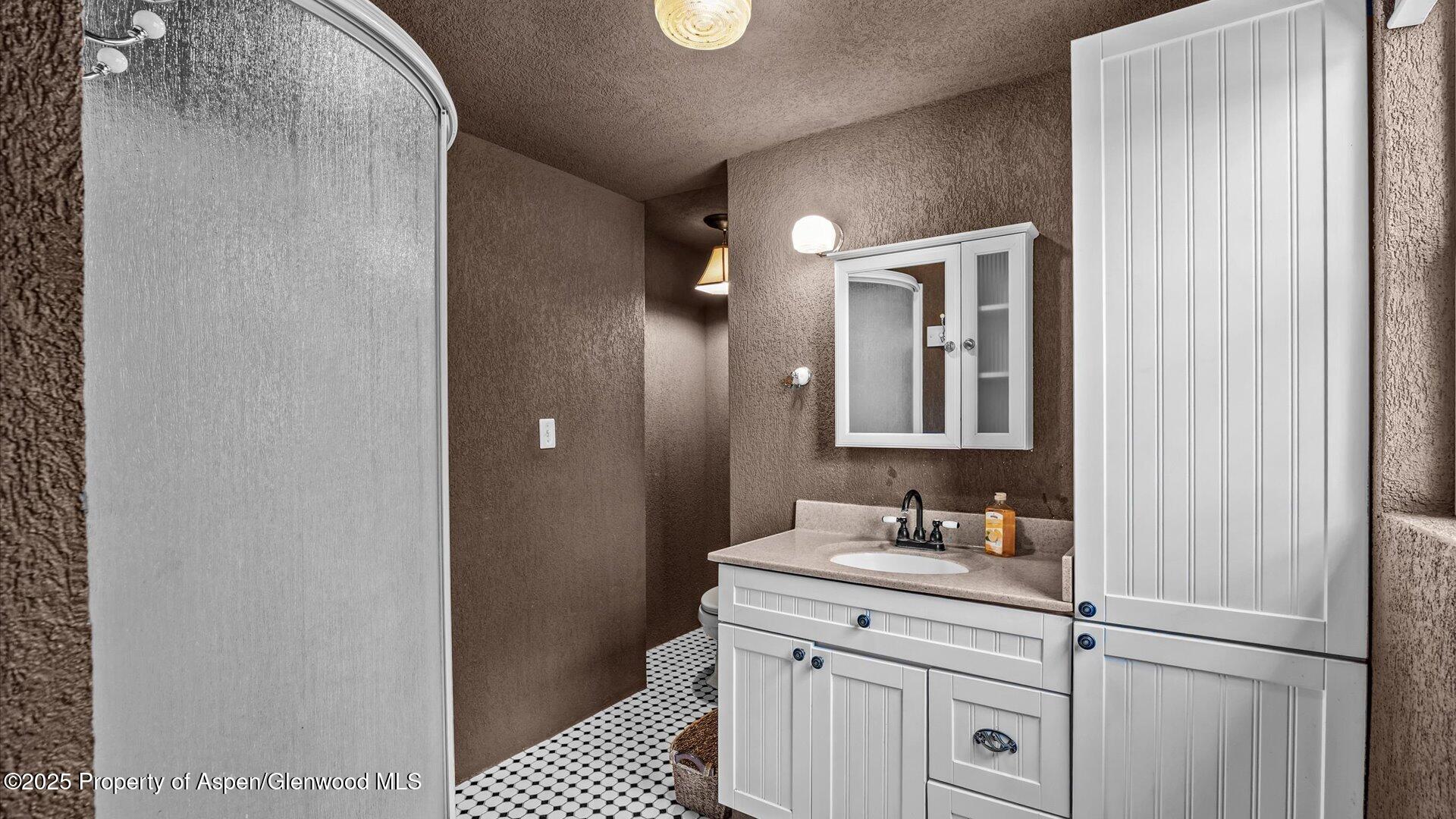 588 County Road 250 Silt CO 81652