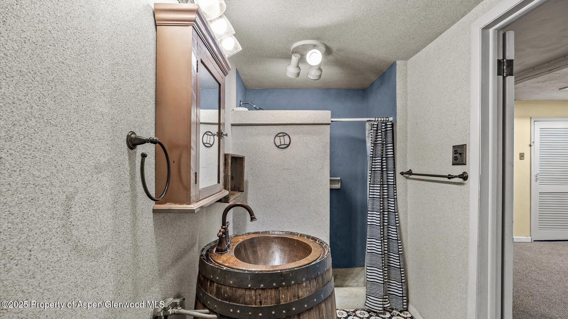 588 County Road 250 Silt CO 81652