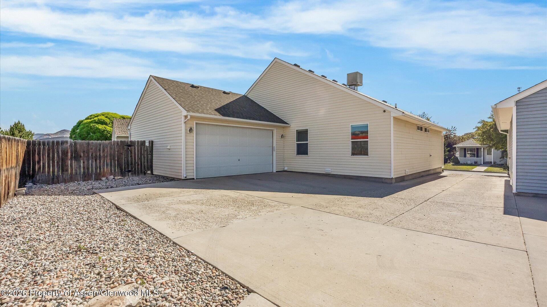 344 Columbine Drive Rifle CO 81650