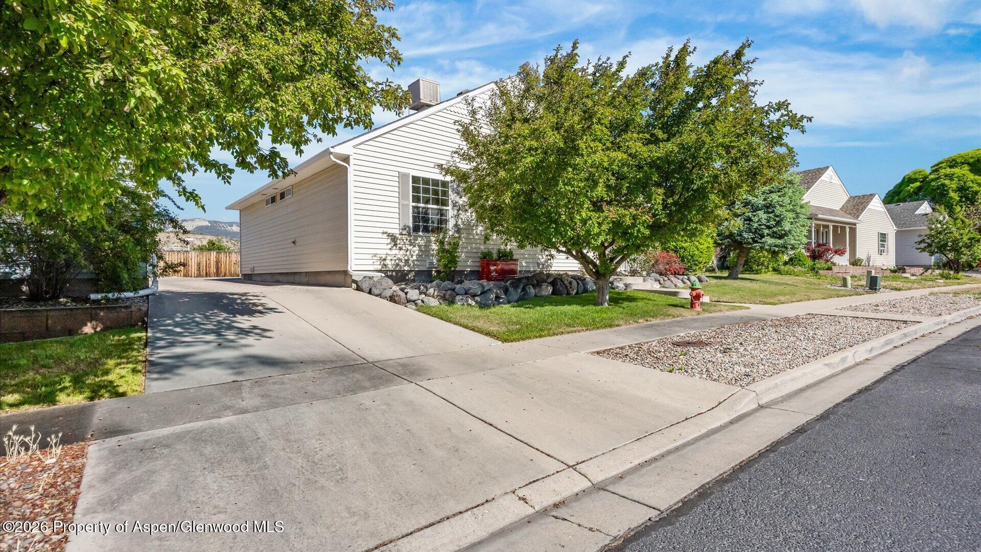 344 Columbine Drive Rifle CO 81650
