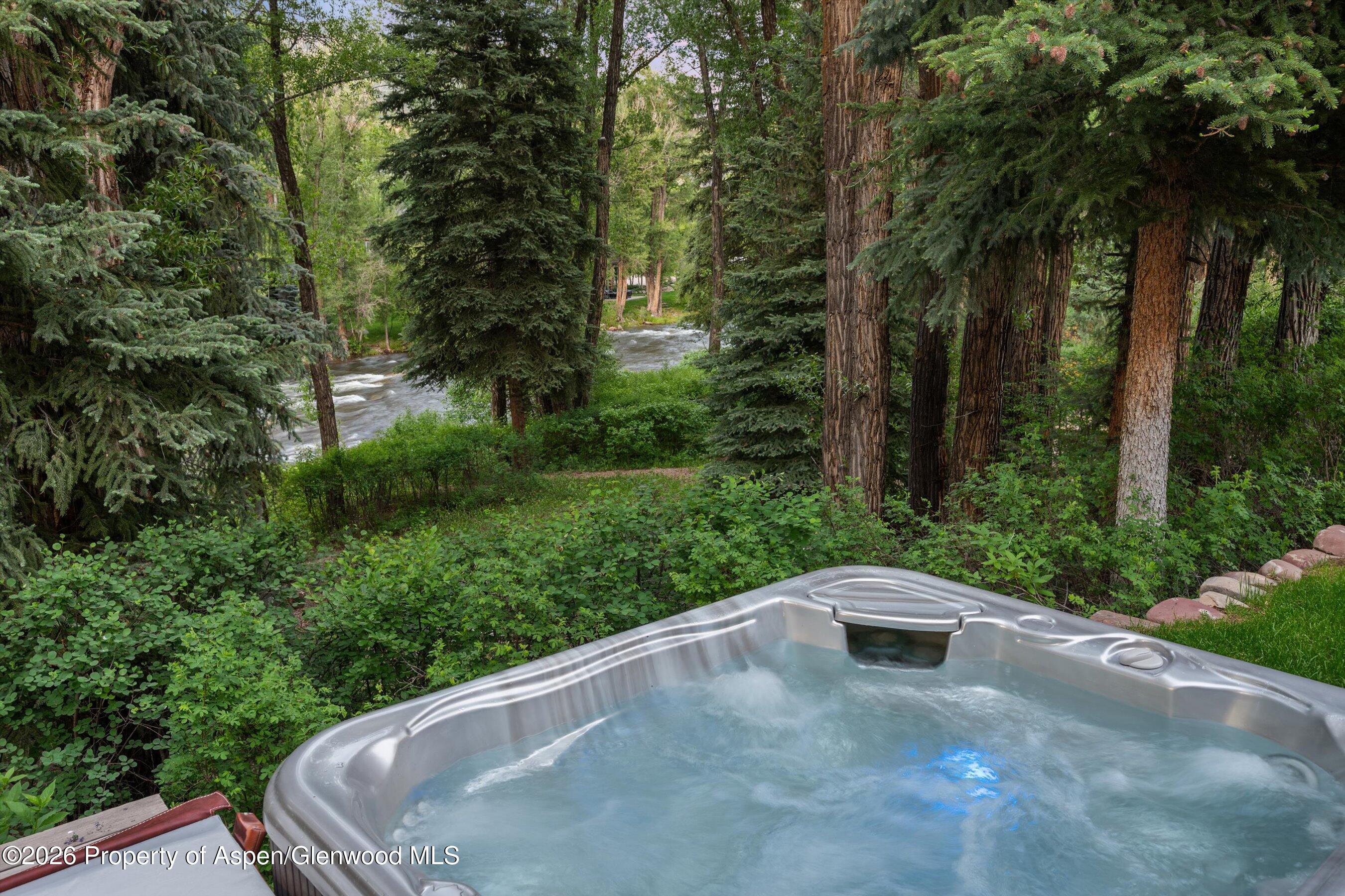 256 Twining Flats Road Aspen CO 81611
