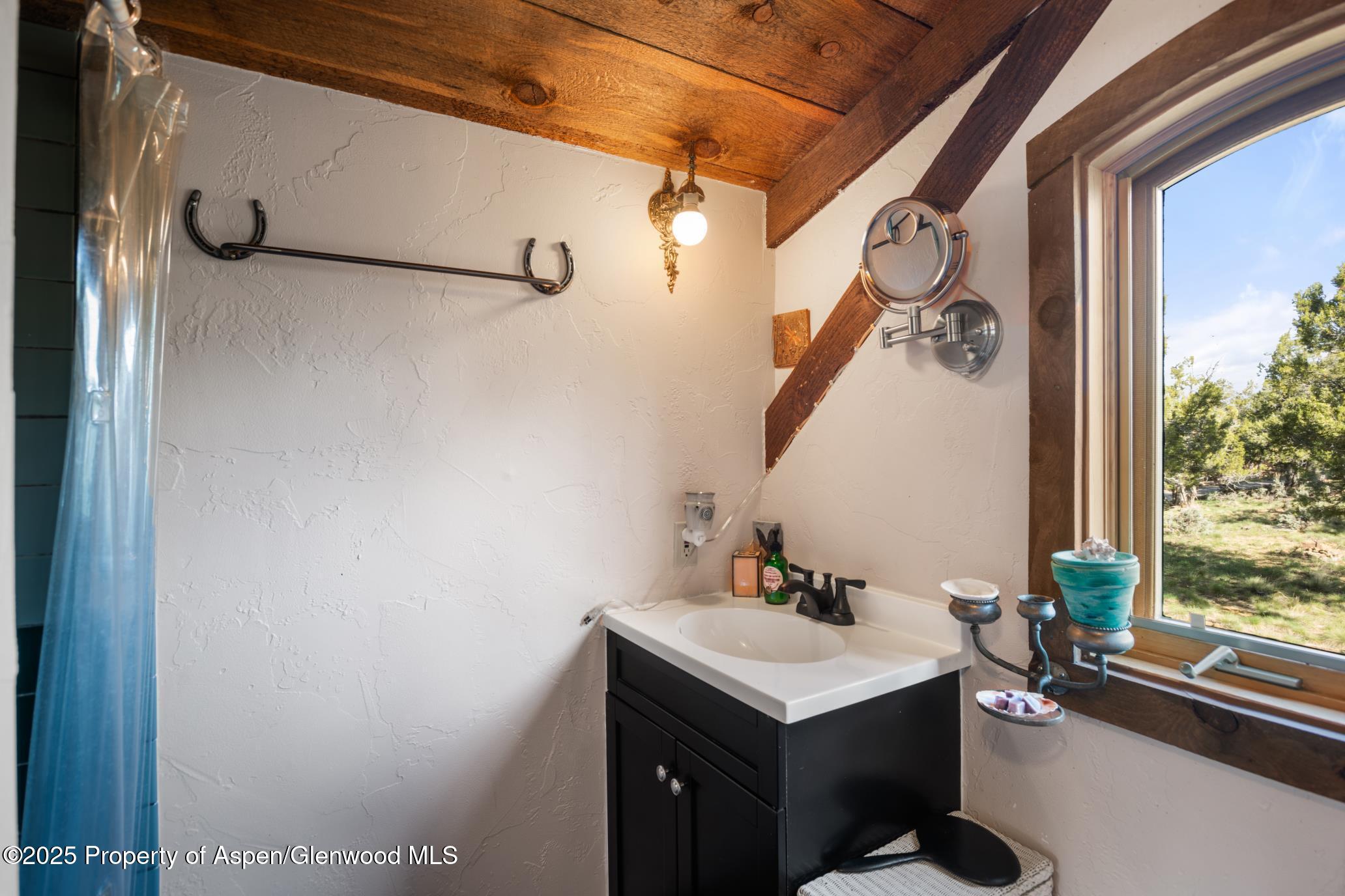 4440 County Road 342 Silt CO 81652