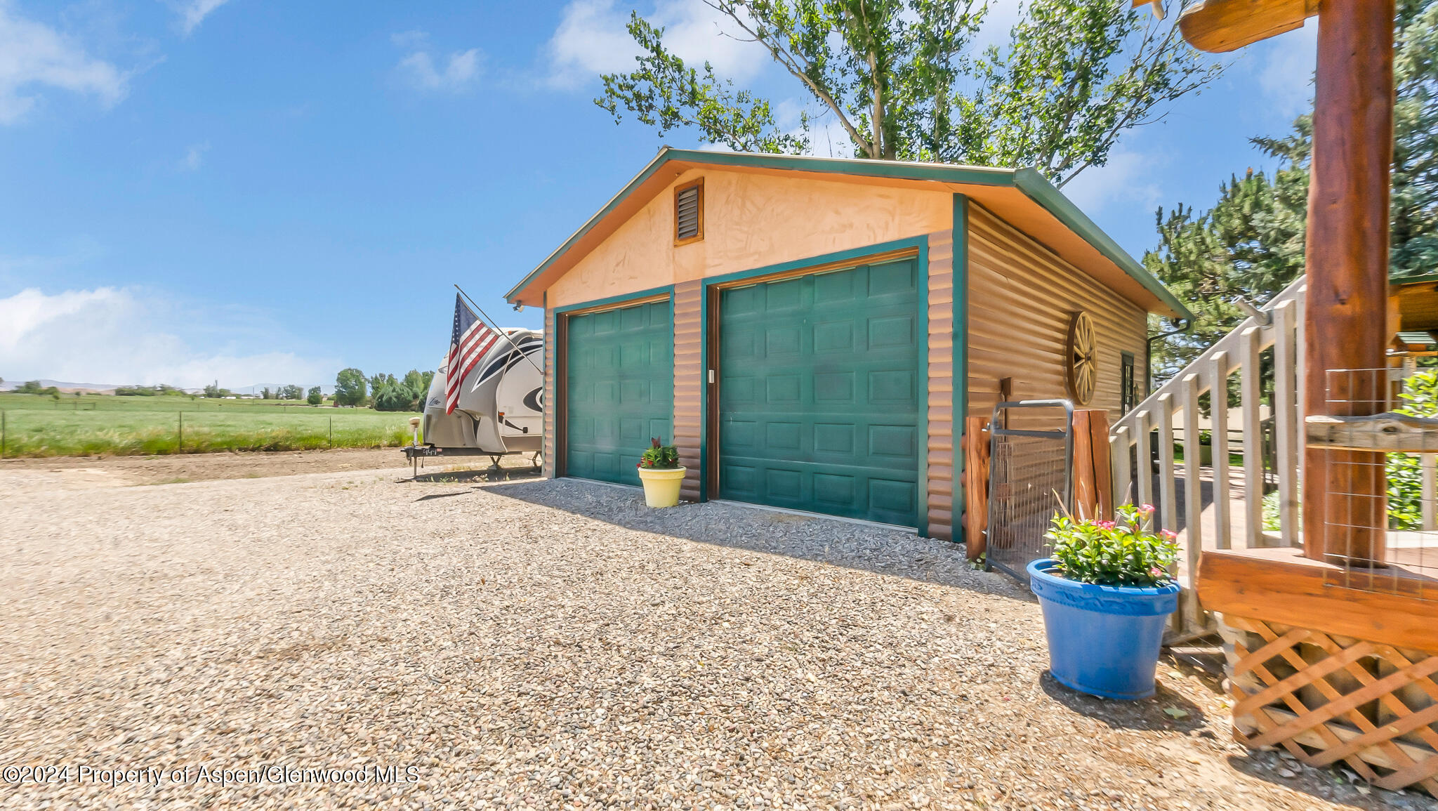 1355 N Road Loma CO 81524