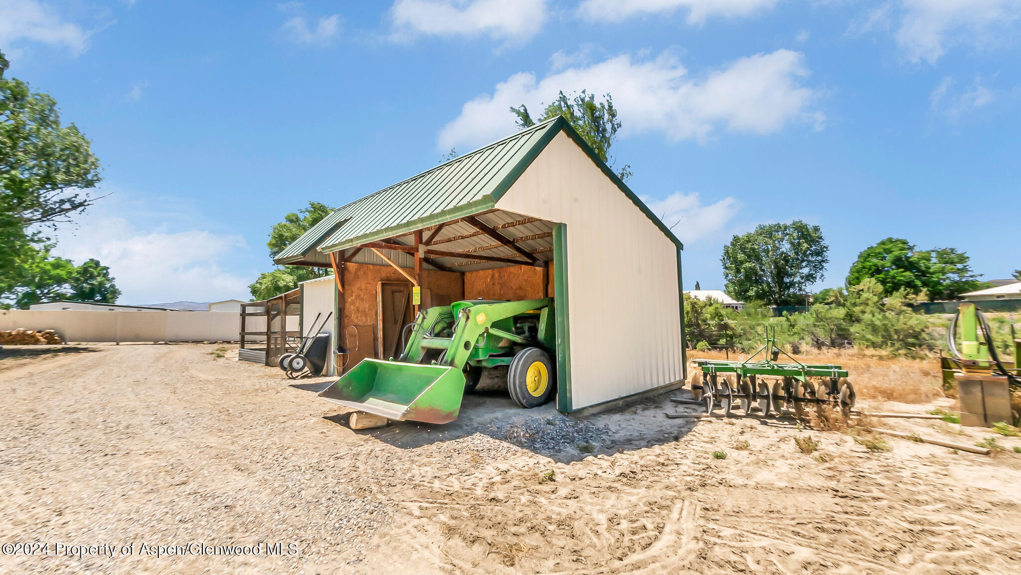 1355 N Road Loma CO 81524