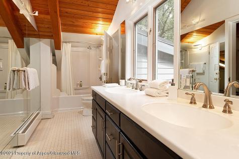 8386 Upper River Road Woody Creek CO 81656