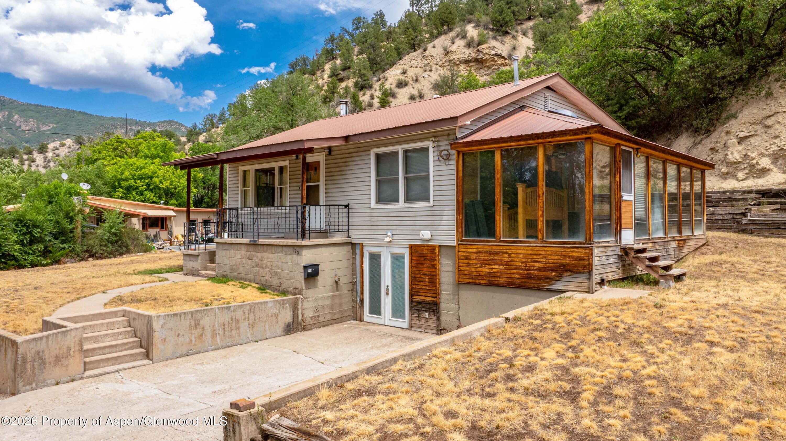 Glenwood Springs CO, 922 Lincoln Avenue