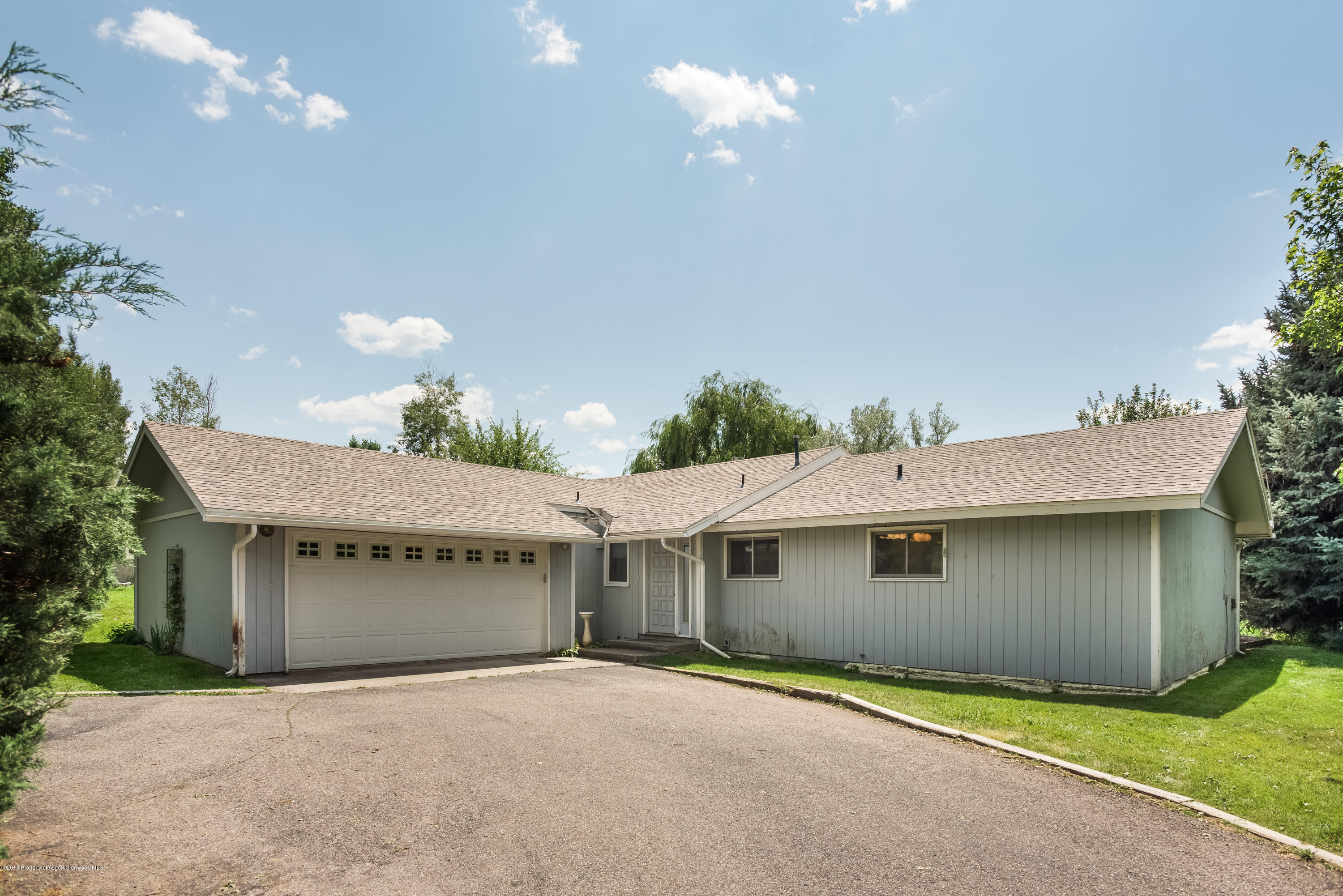 126 Surrey Street Carbondale CO 81623