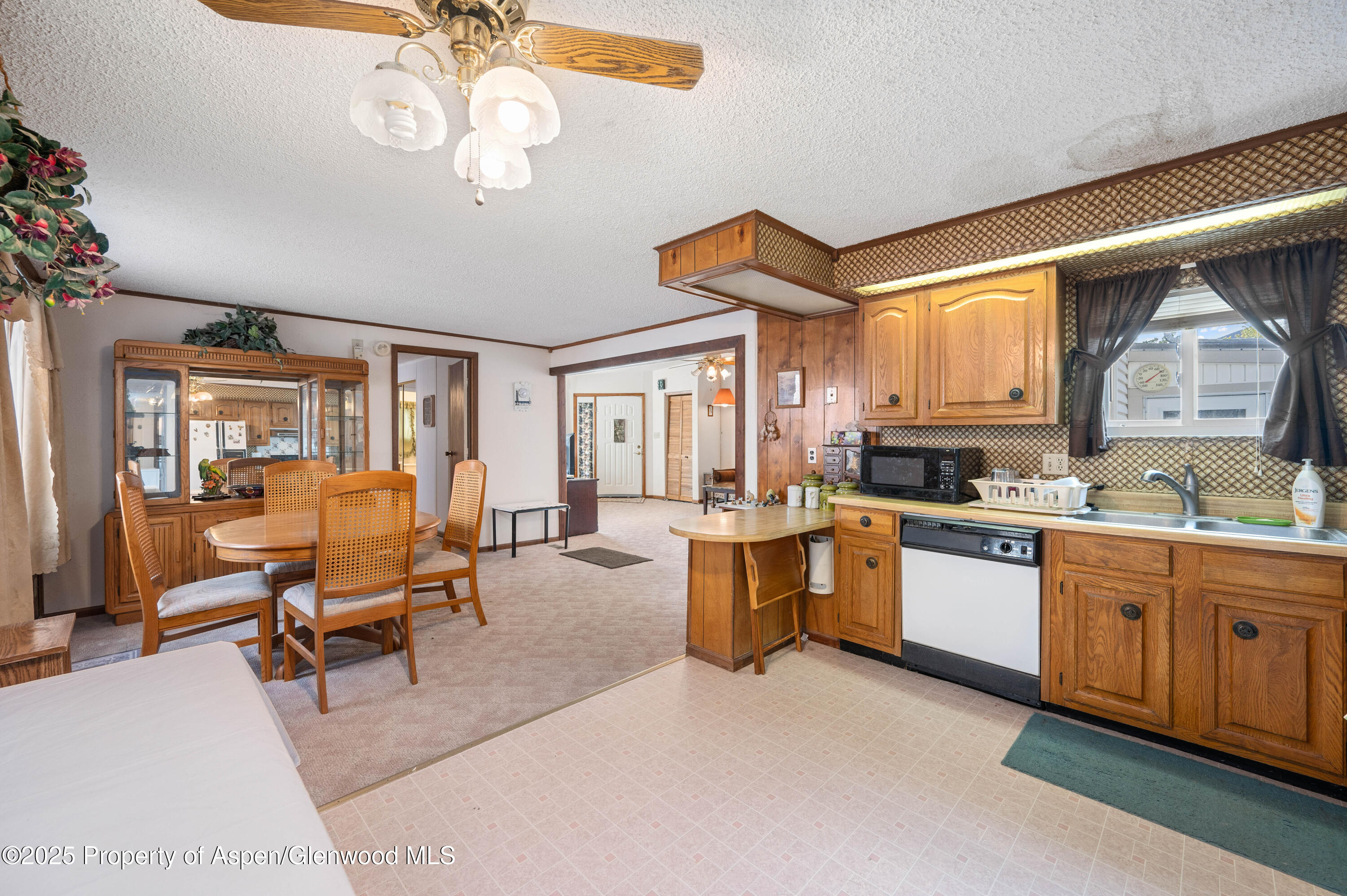 45 W Tamarack Circle Parachute CO 81635