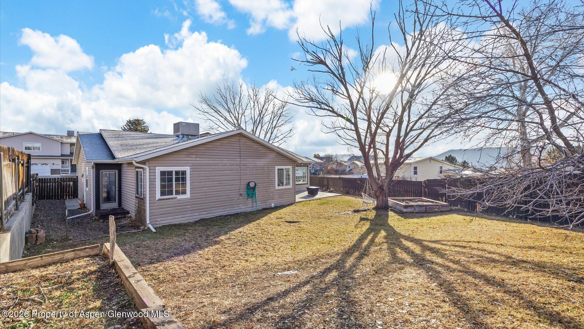 1557 E 12th Street Rifle CO 81650