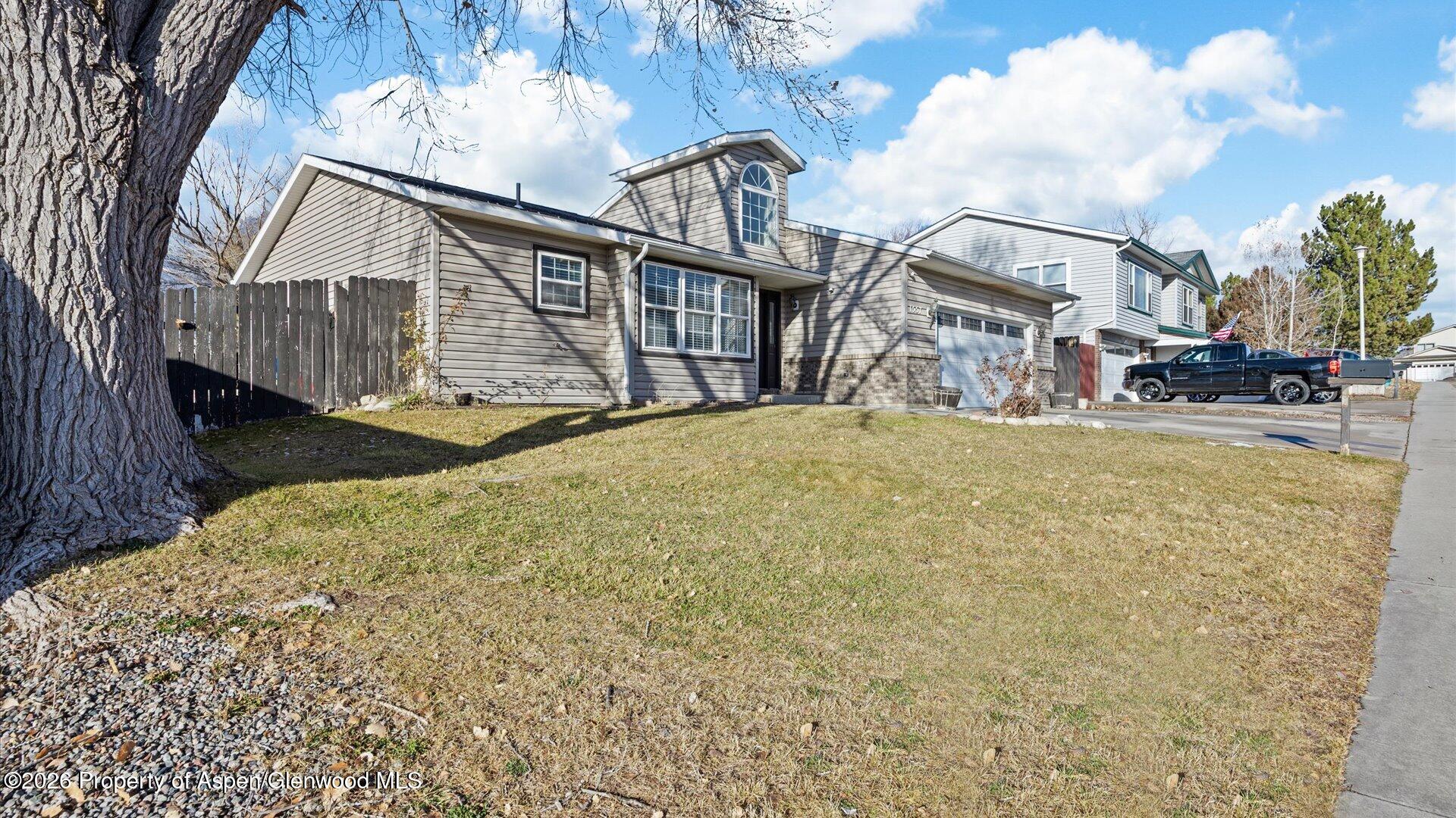 1557 E 12th Street Rifle CO 81650