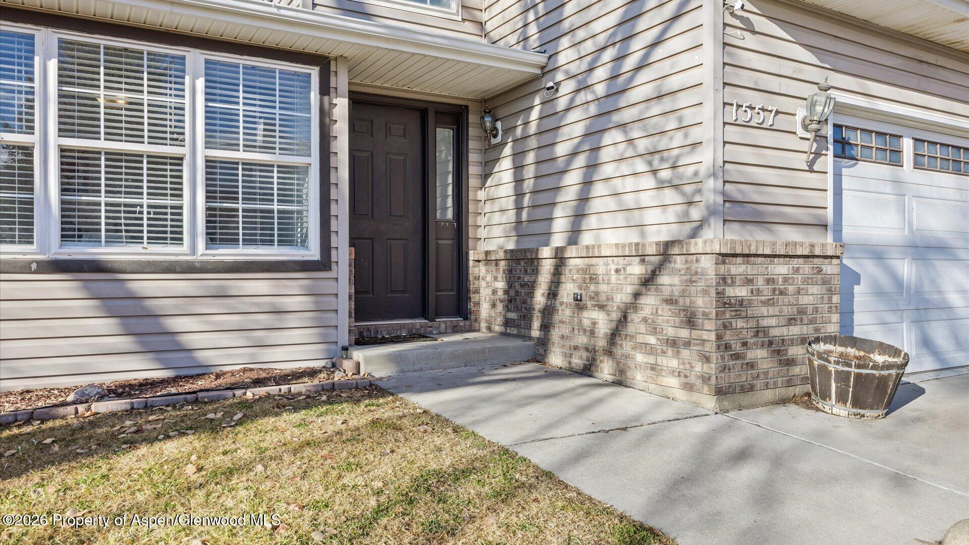 1557 E 12th Street Rifle CO 81650