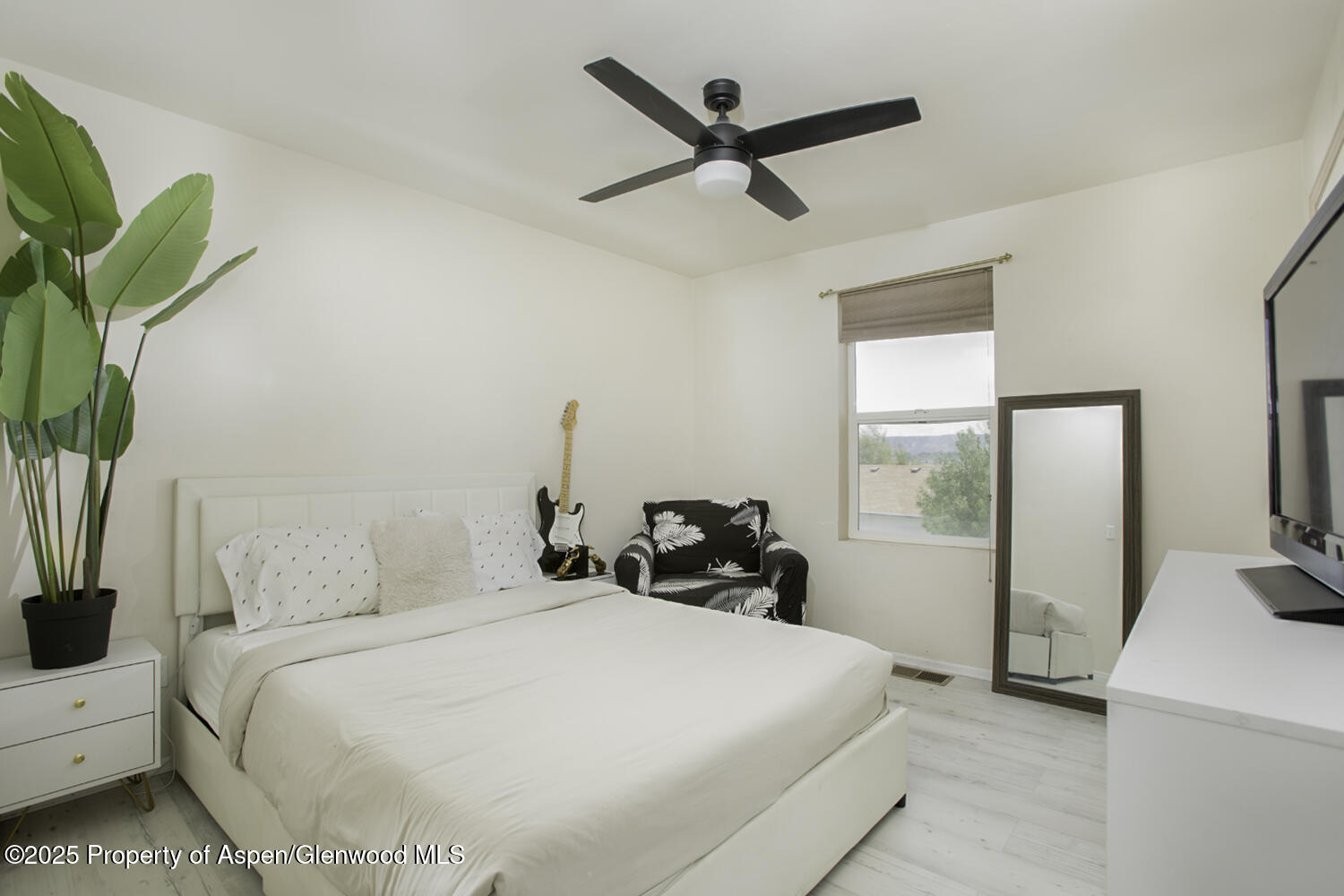 2633 Shawnee Court Rifle CO 81650