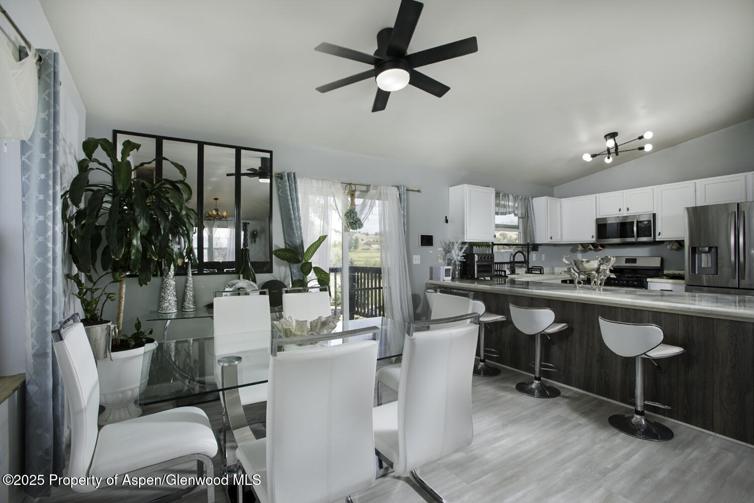 2633 Shawnee Court Rifle CO 81650