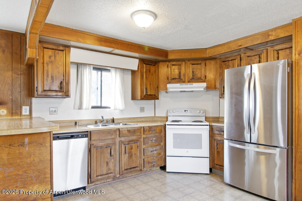 45 E Carson Circle Battlement Mesa CO 81635