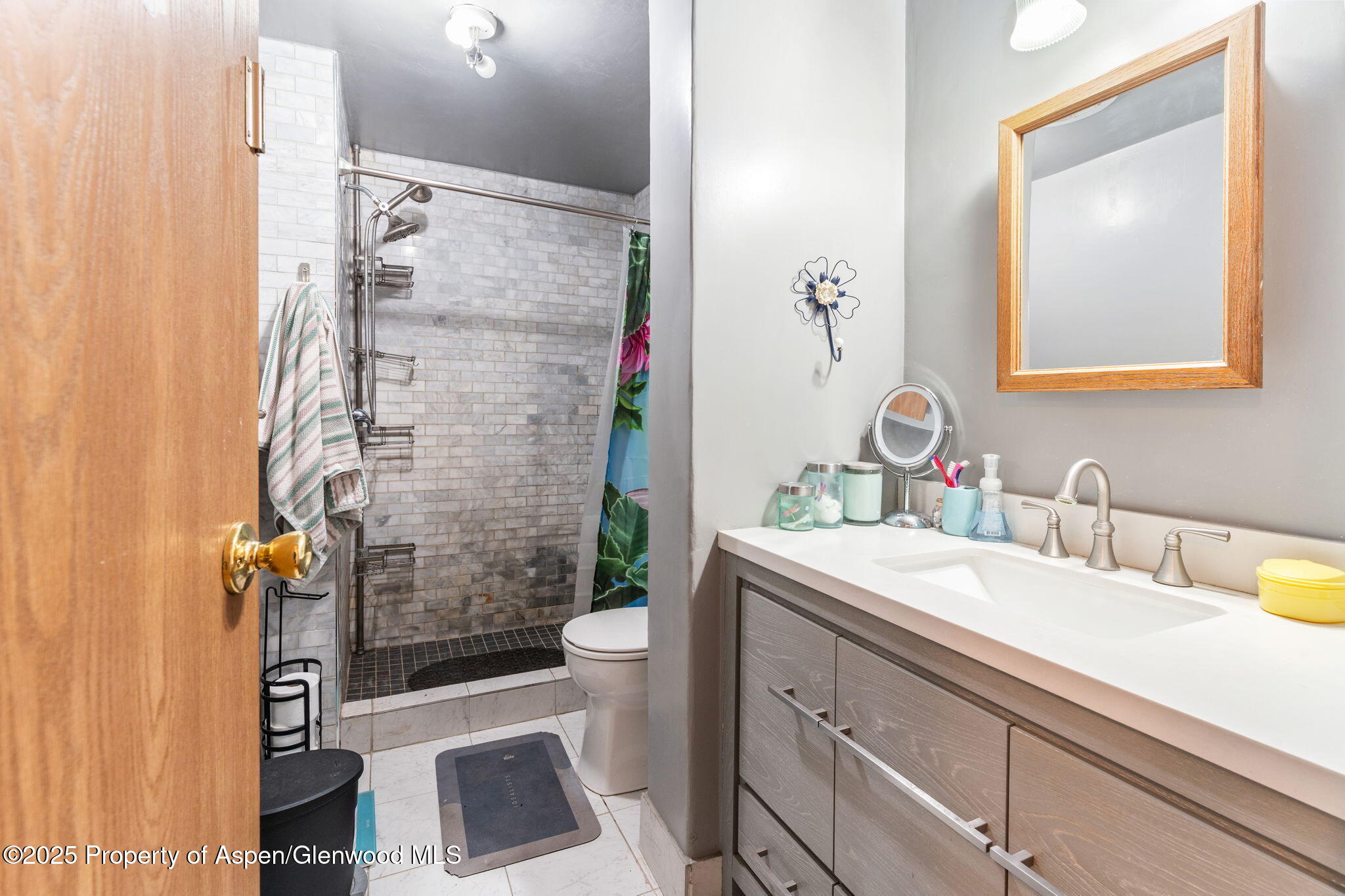 1110 Arnold Court Rifle CO 81650