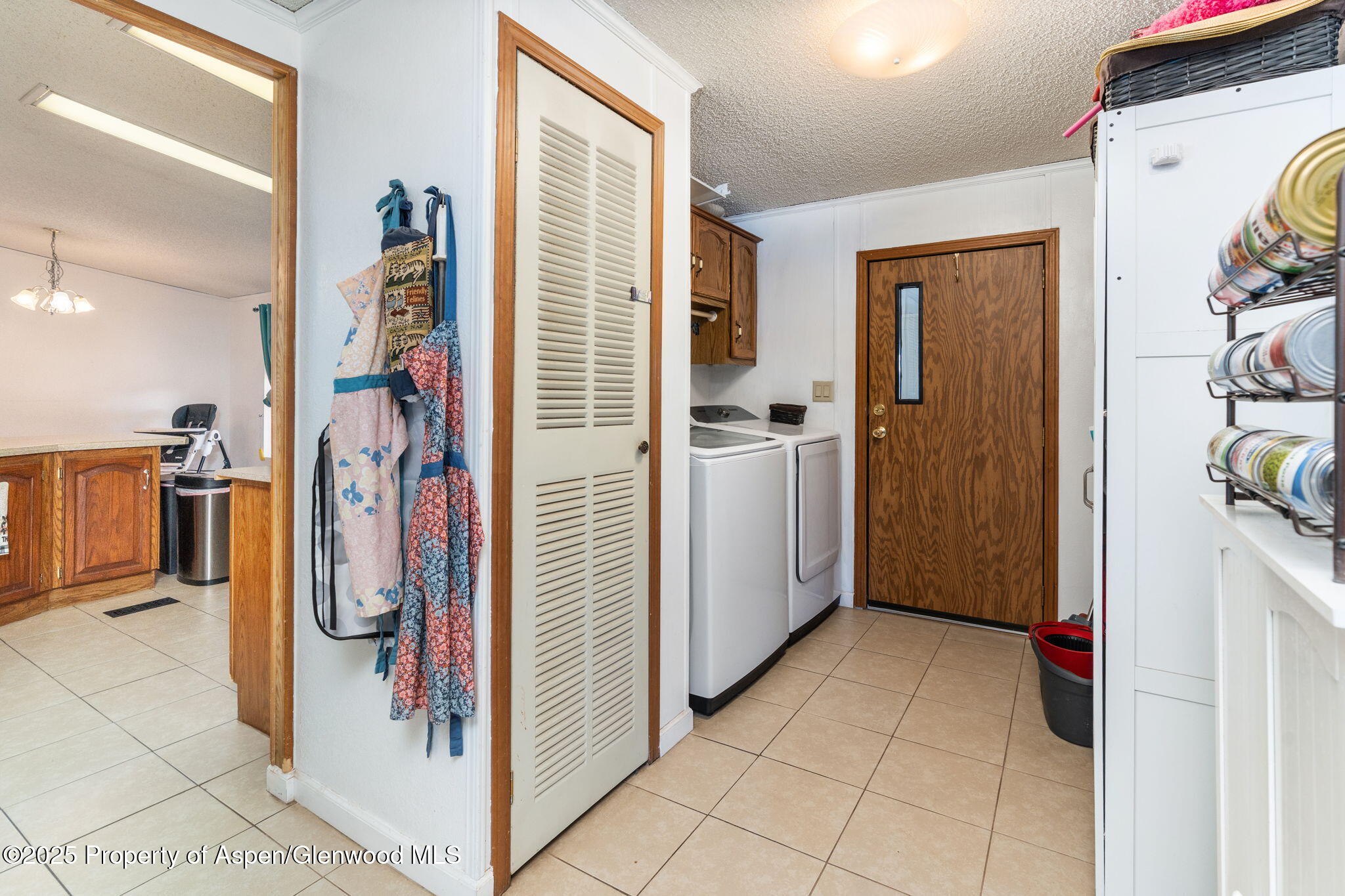 1110 Arnold Court Rifle CO 81650