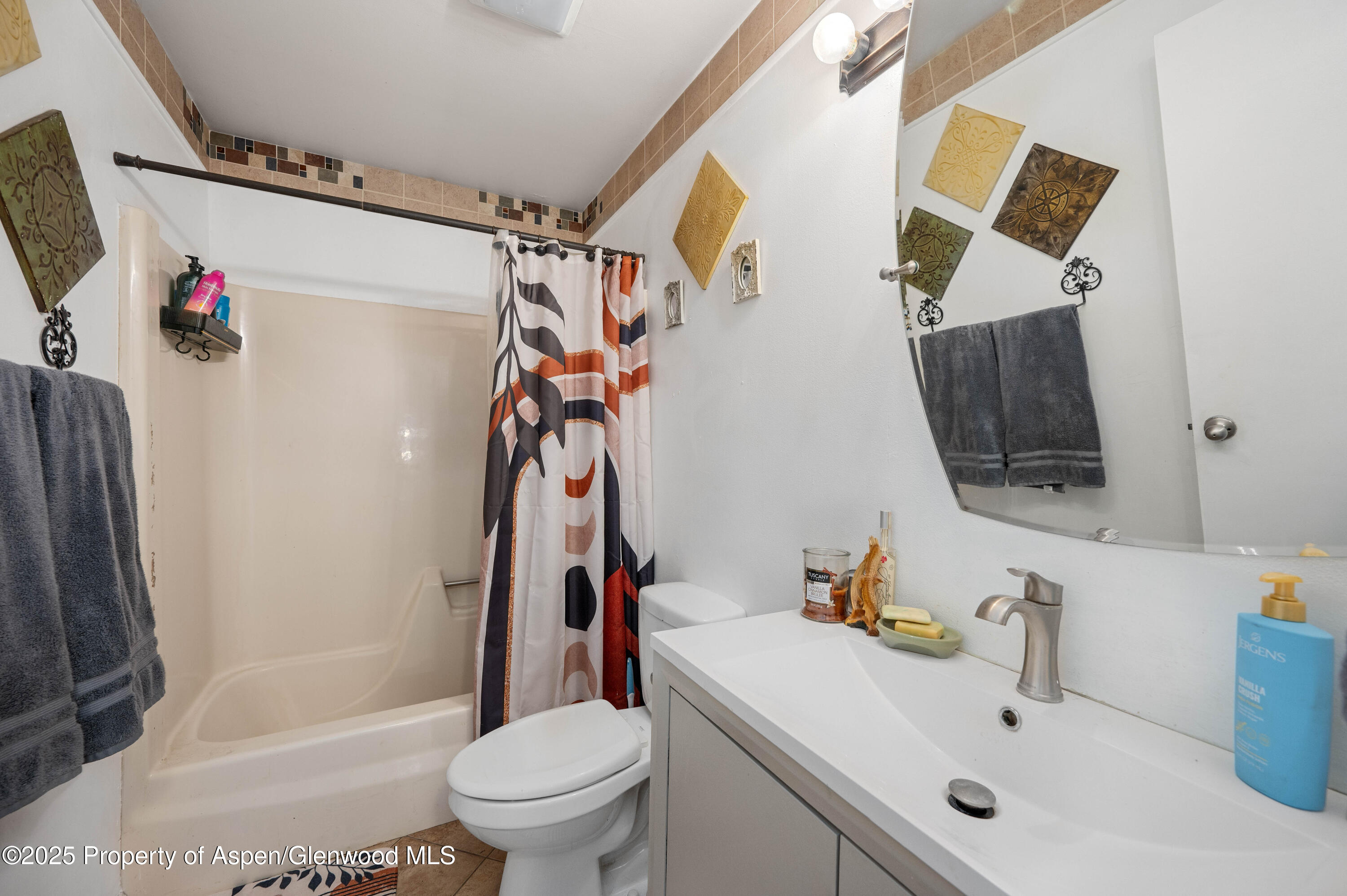 1617 W 7th Street Rifle CO 81650