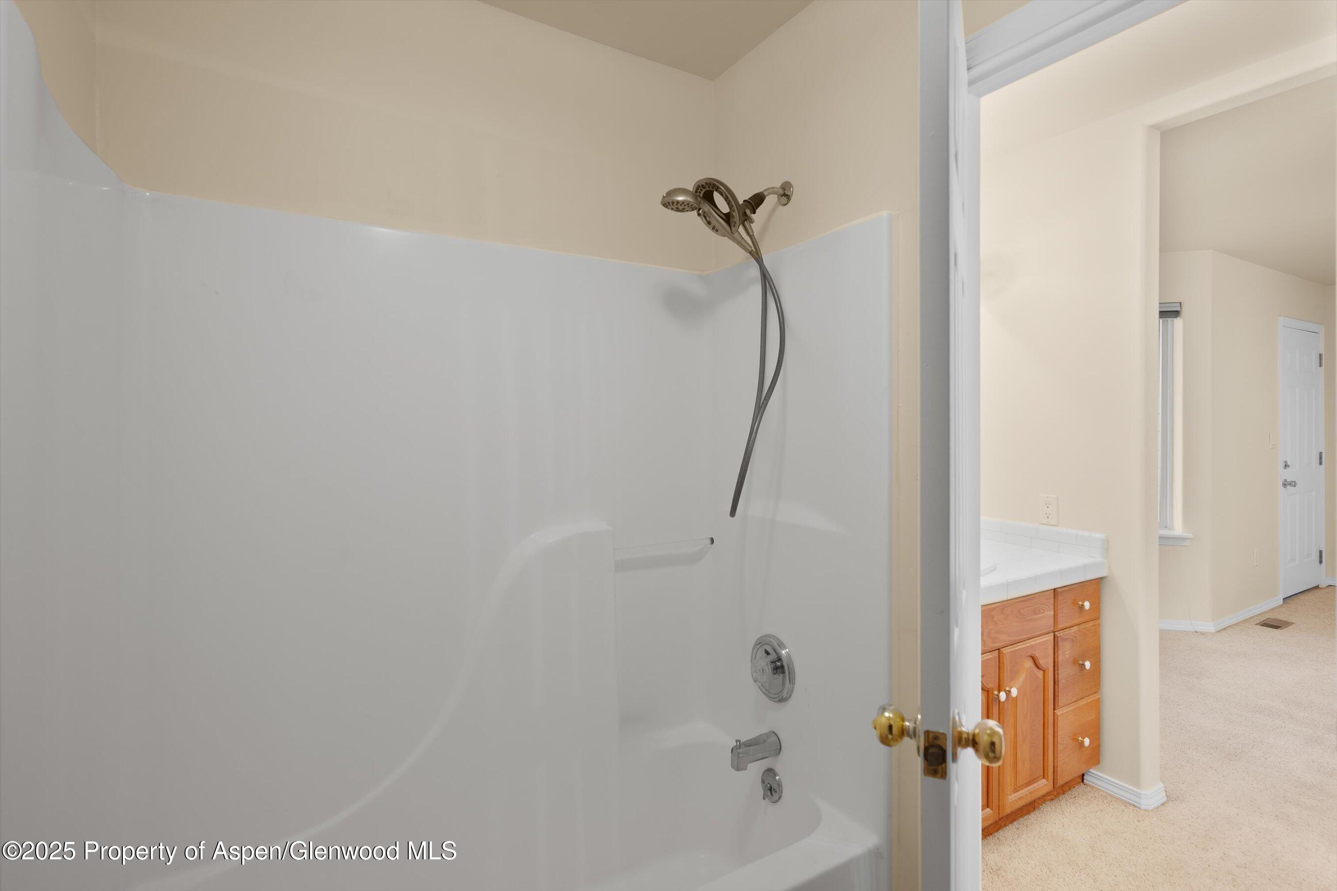 634 E First Street New Castle CO 81647