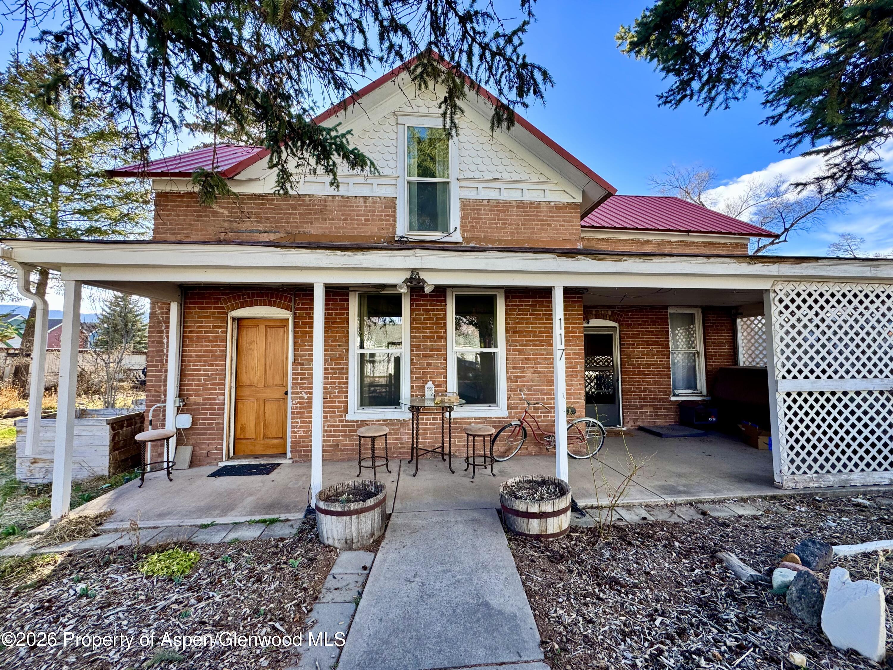 Carbondale CO, 117 N 8th Street