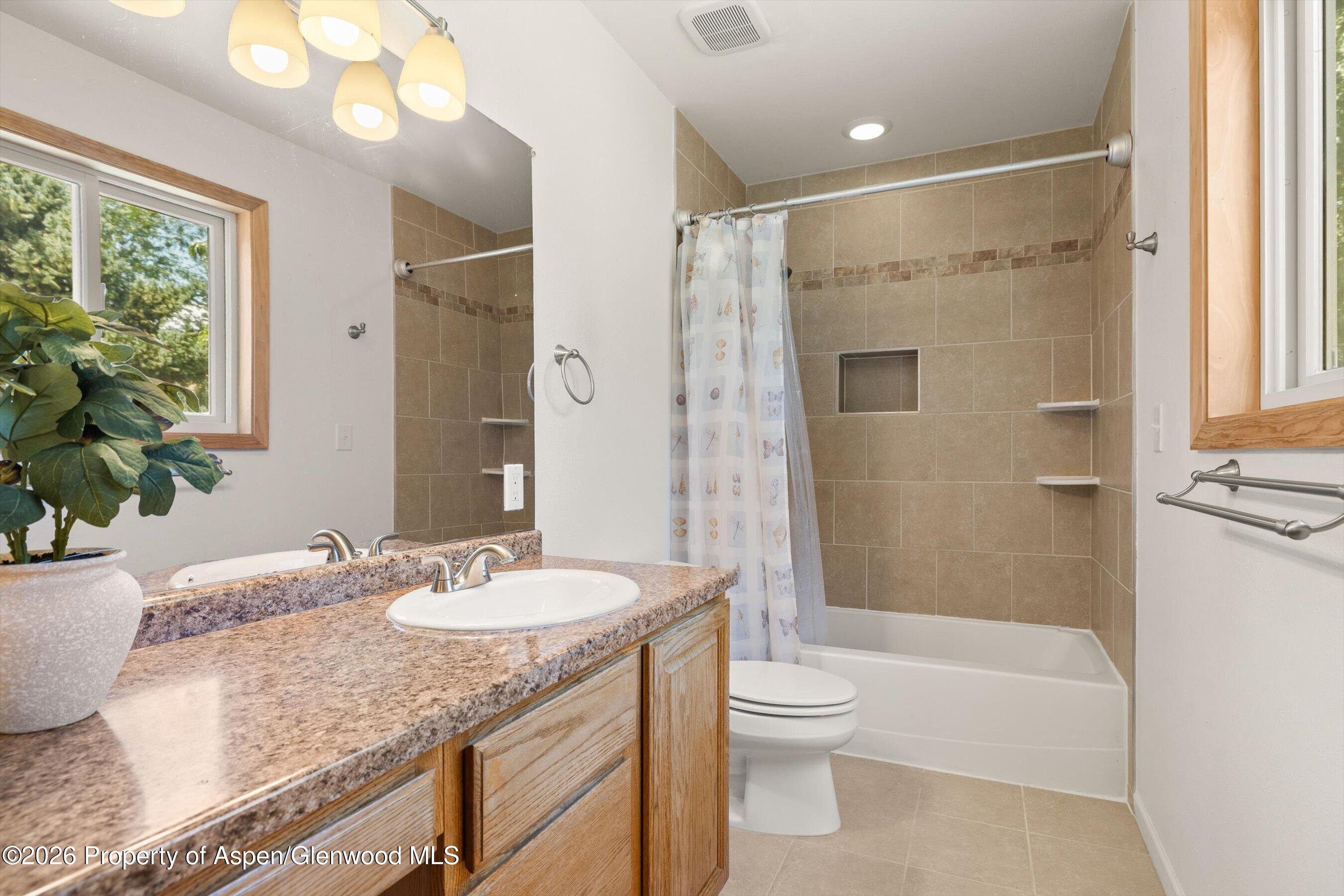 1064 Park West Glenwood Springs CO 81601