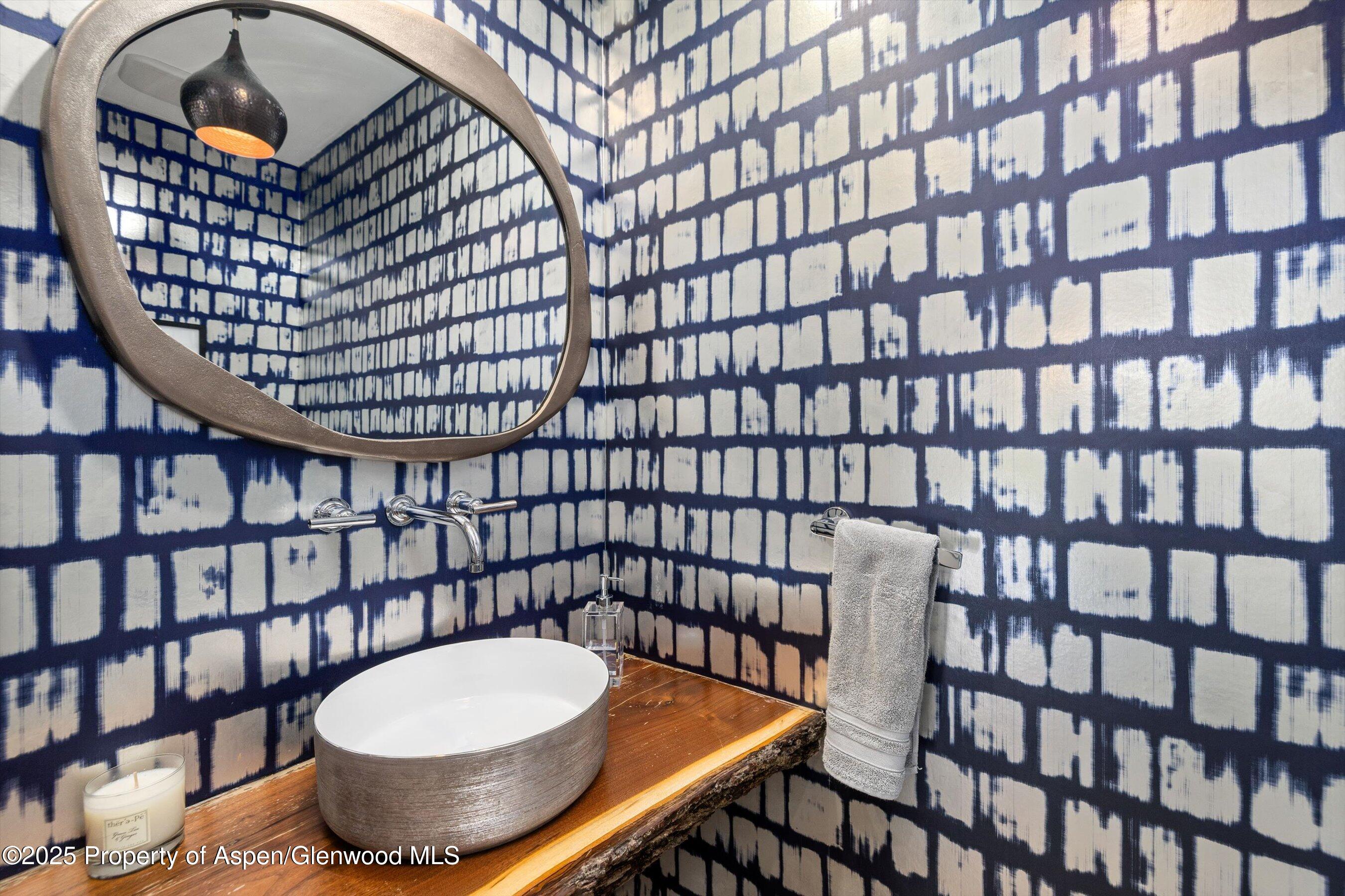 373 & 375 Apple Drive Basalt CO 81621