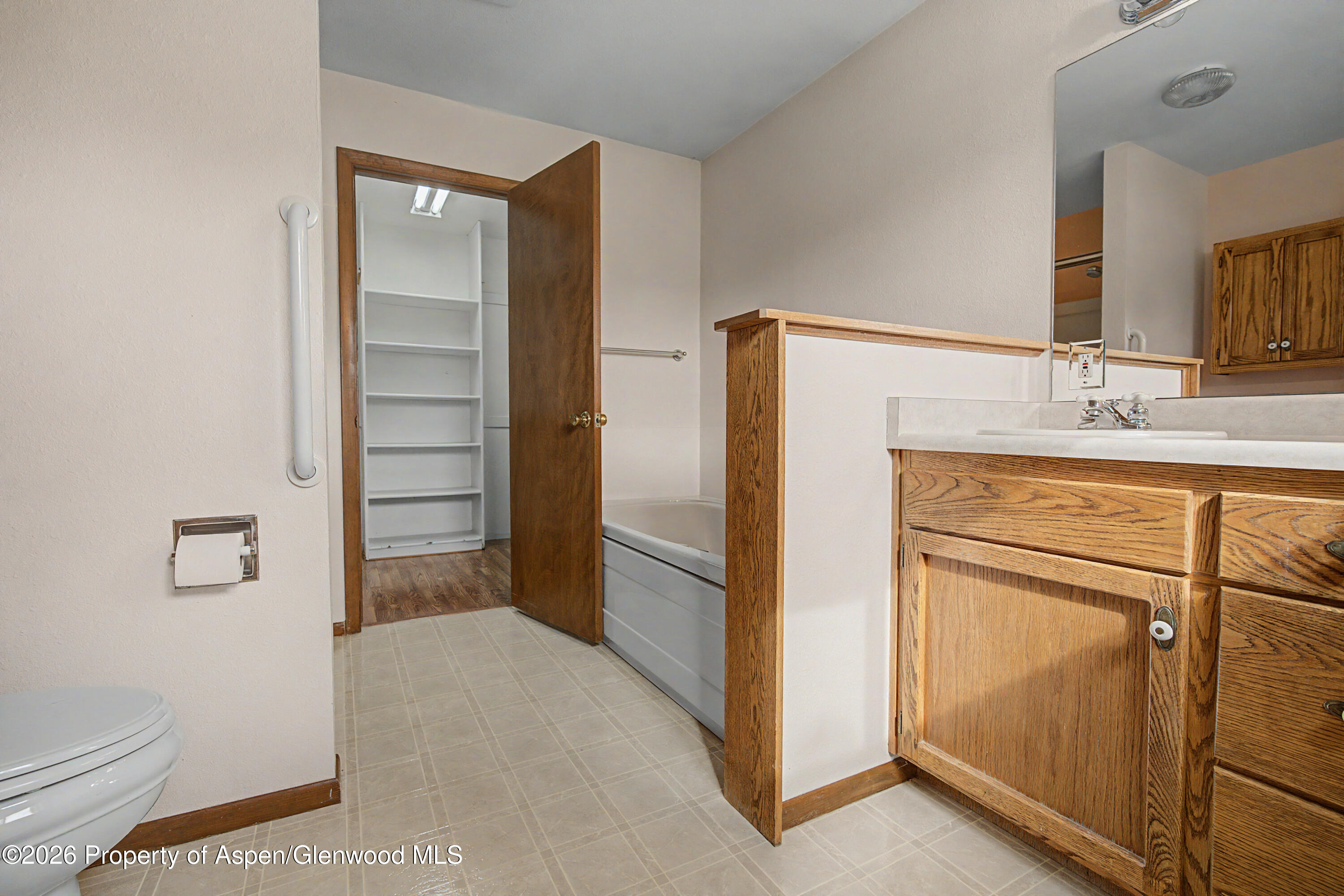 596 E Valley Court Grand Junction CO 81504