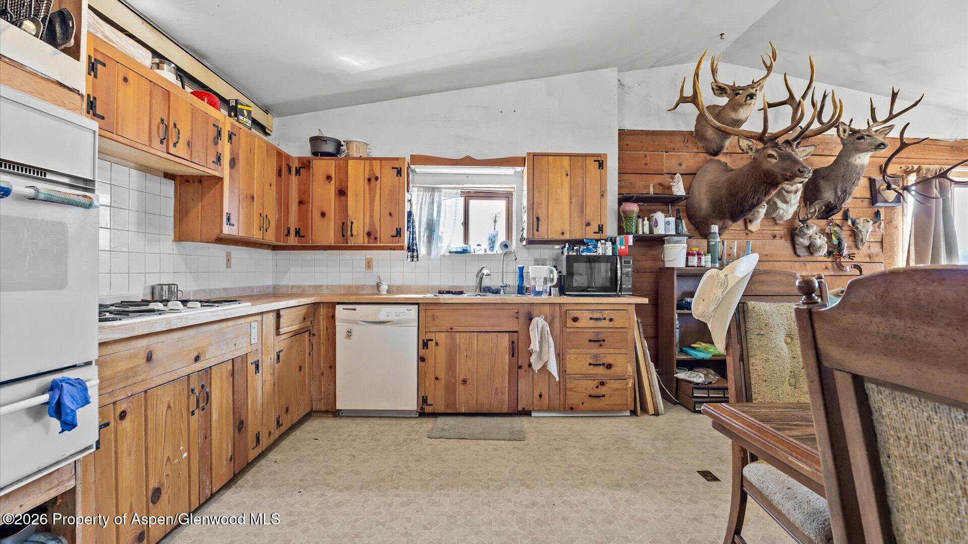 2752 County Road 210 Rifle CO 81650