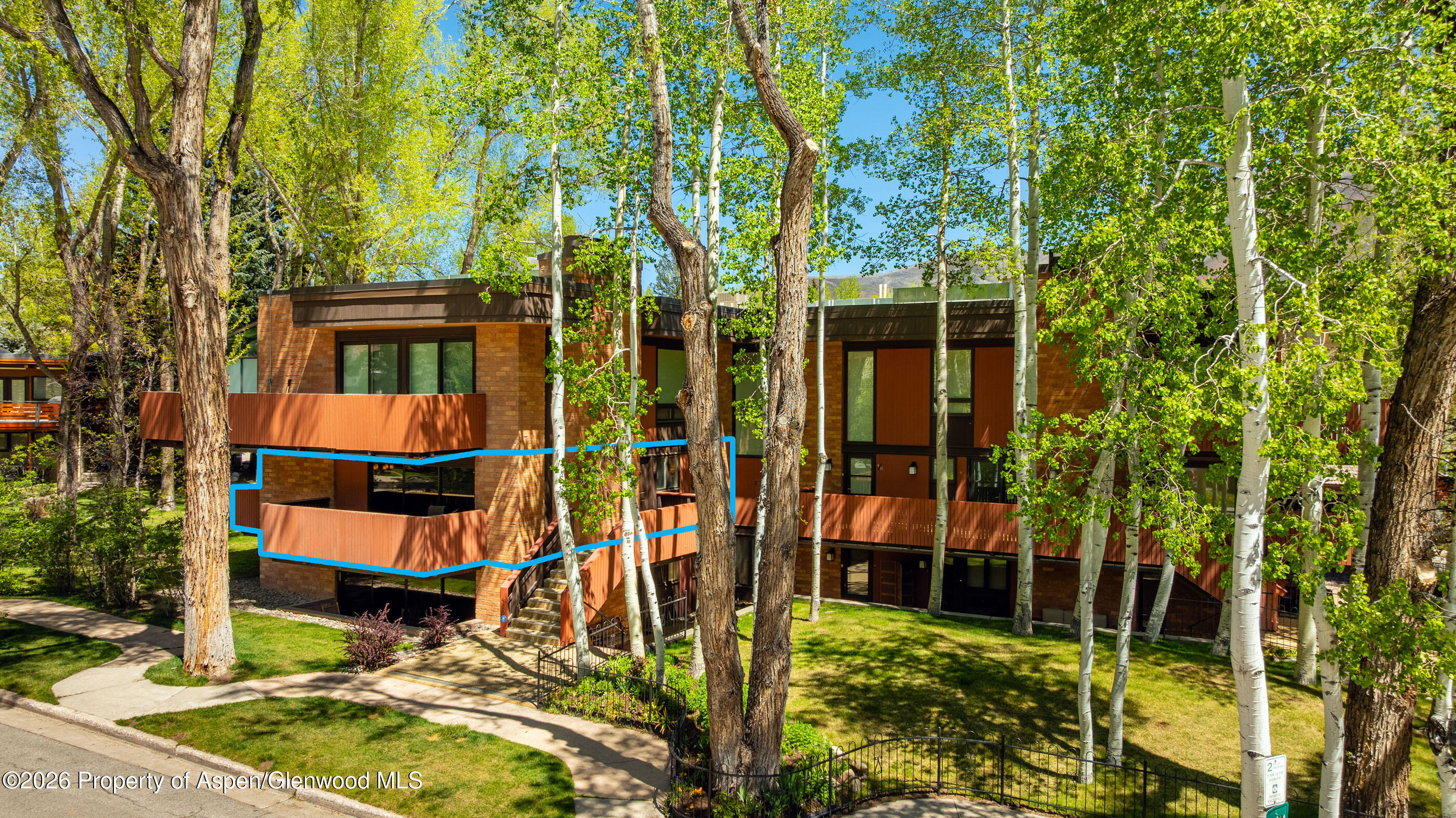 400 W Hopkins Avenue Aspen CO 81611