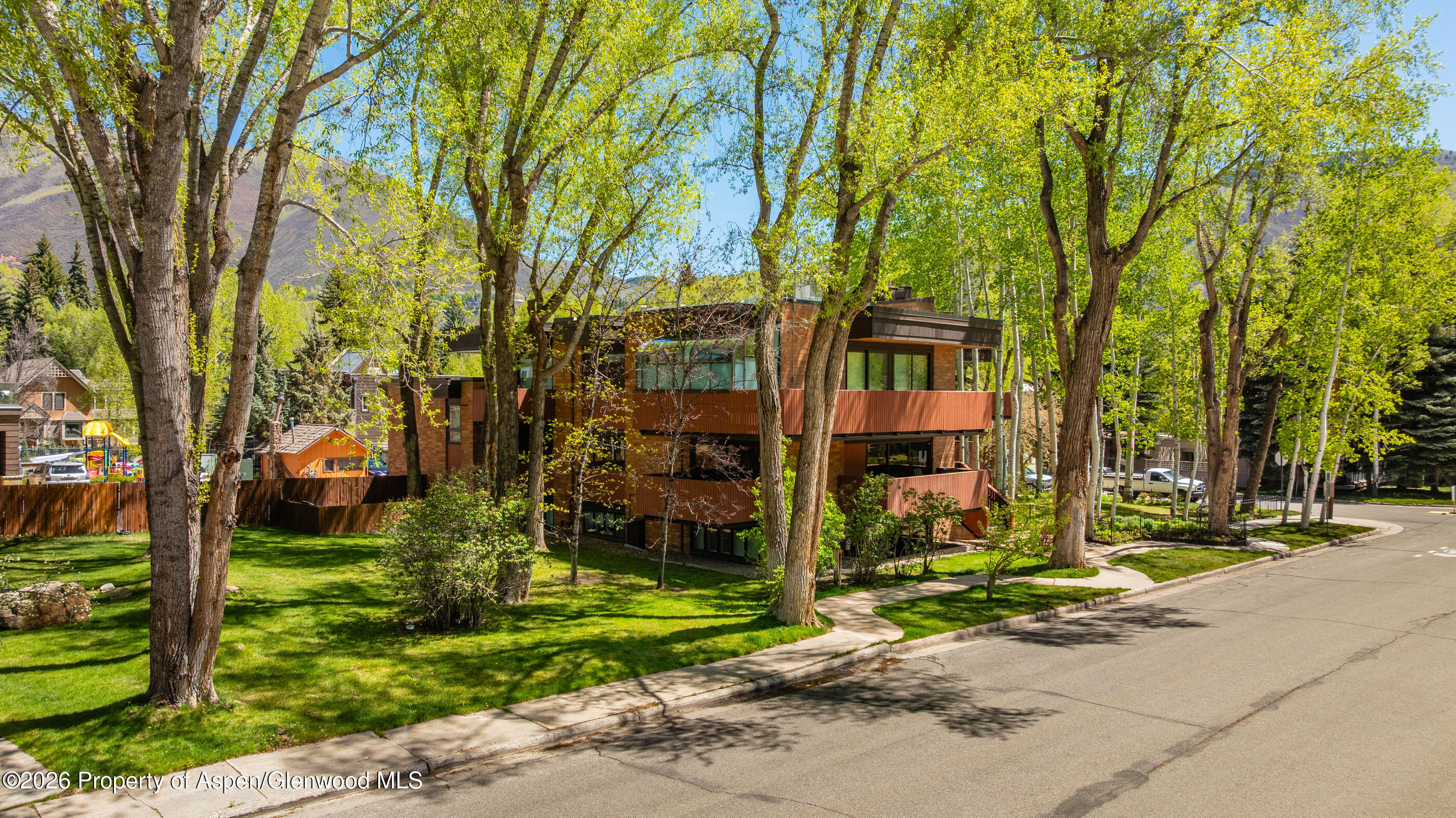 400 W Hopkins Avenue Aspen CO 81611