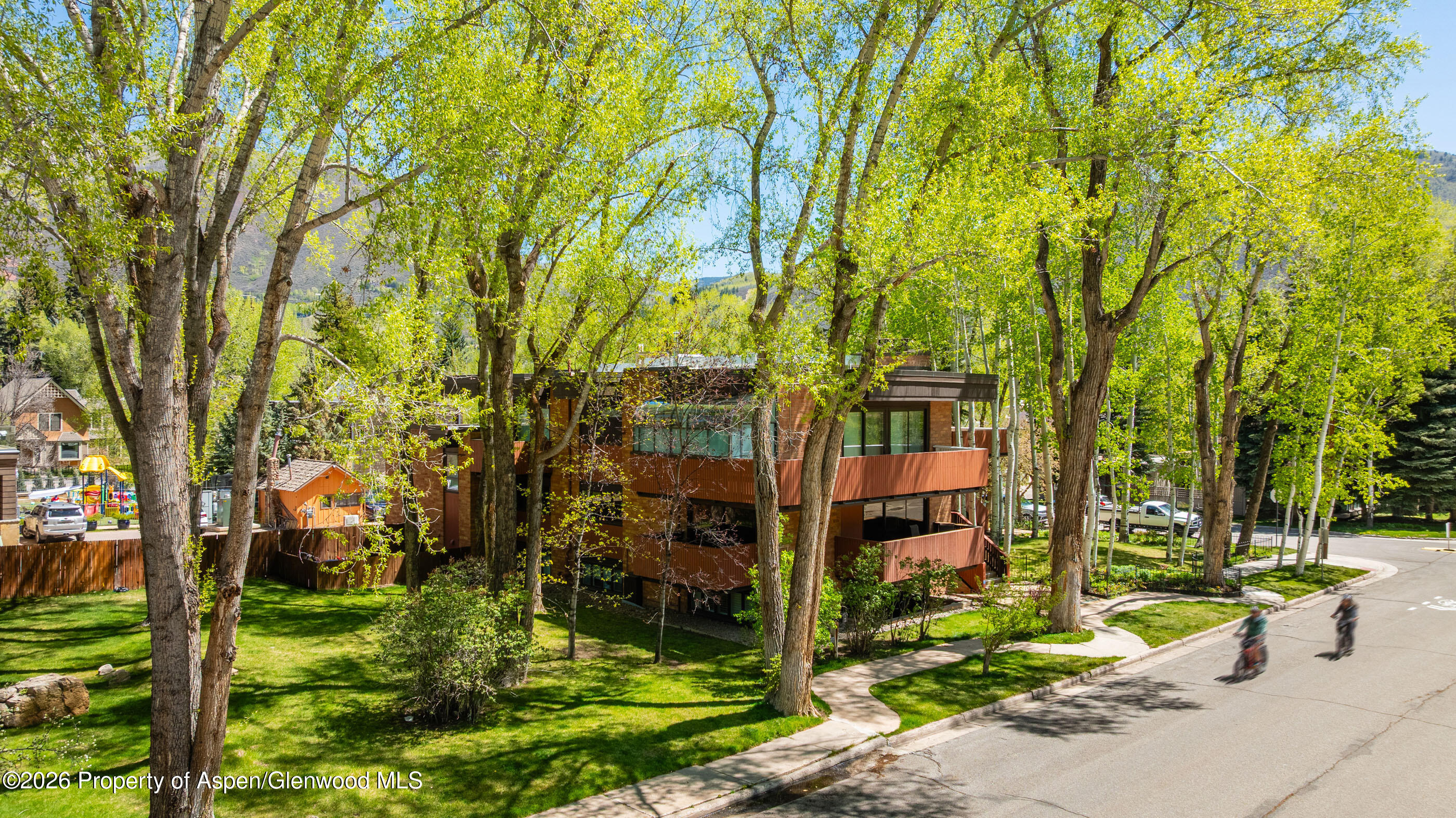 400 W Hopkins Avenue Aspen CO 81611