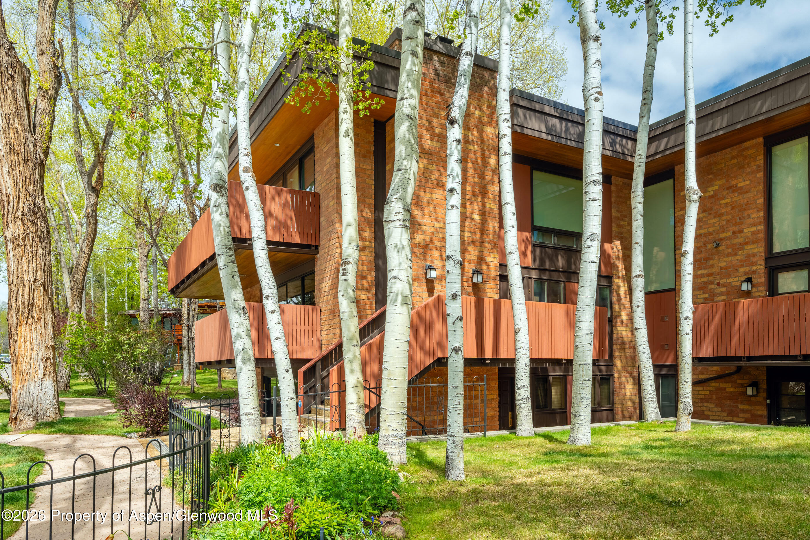 400 W Hopkins Avenue Aspen CO 81611