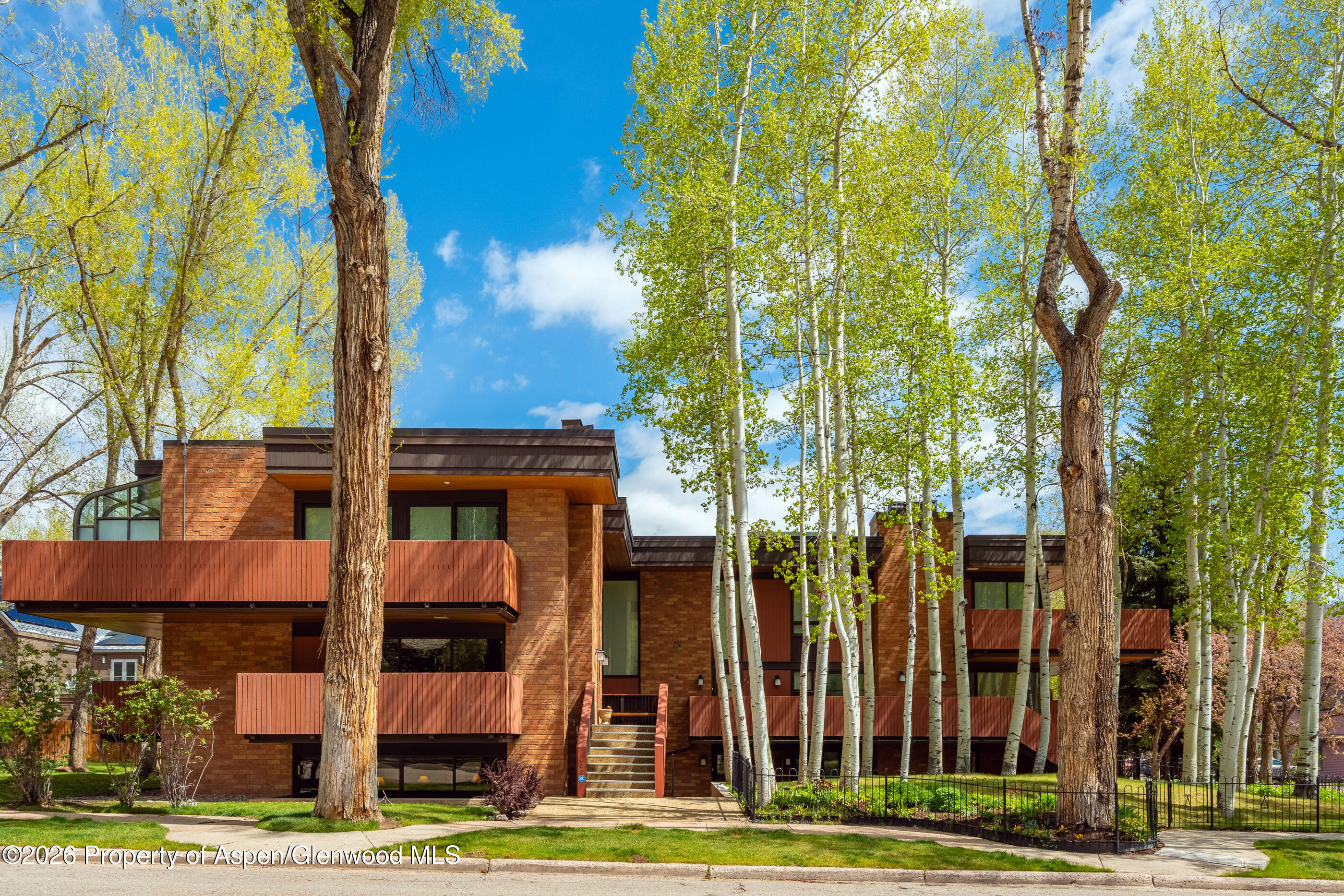 400 W Hopkins Avenue Aspen CO 81611