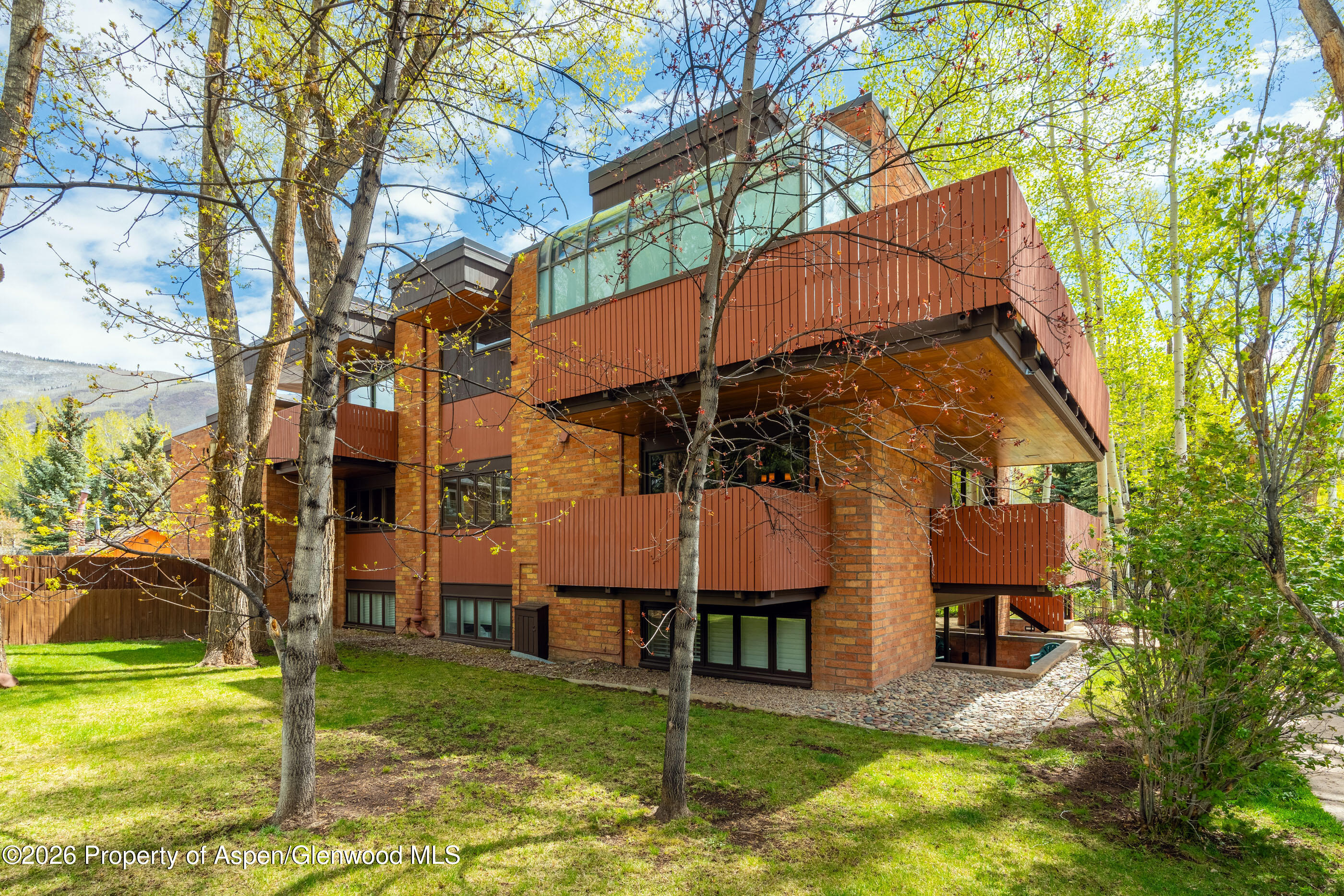 400 W Hopkins Avenue Aspen CO 81611