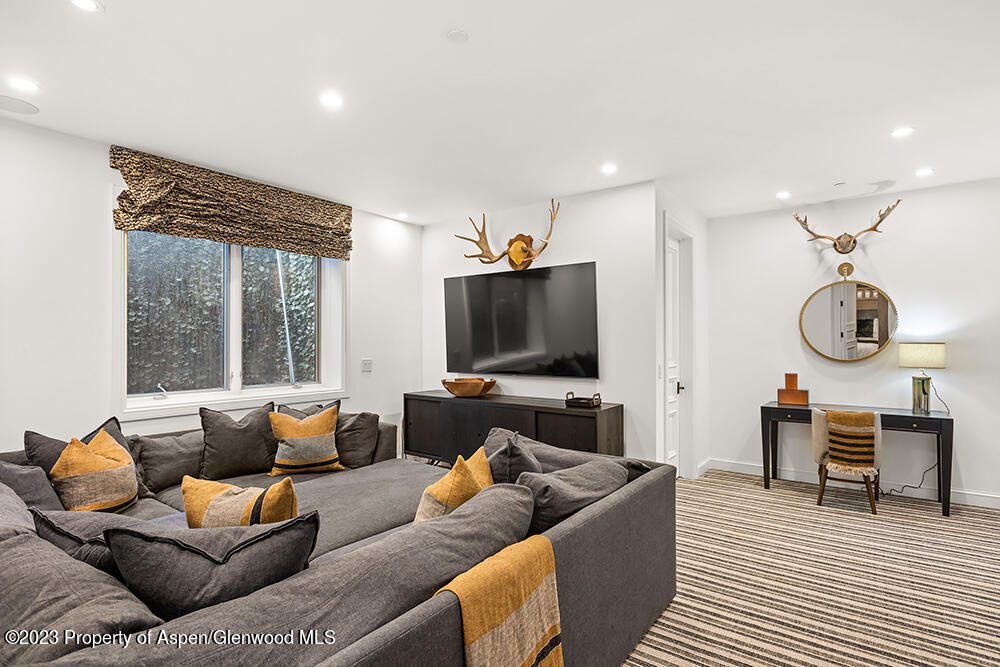 345 Park Avenue Aspen CO 81611