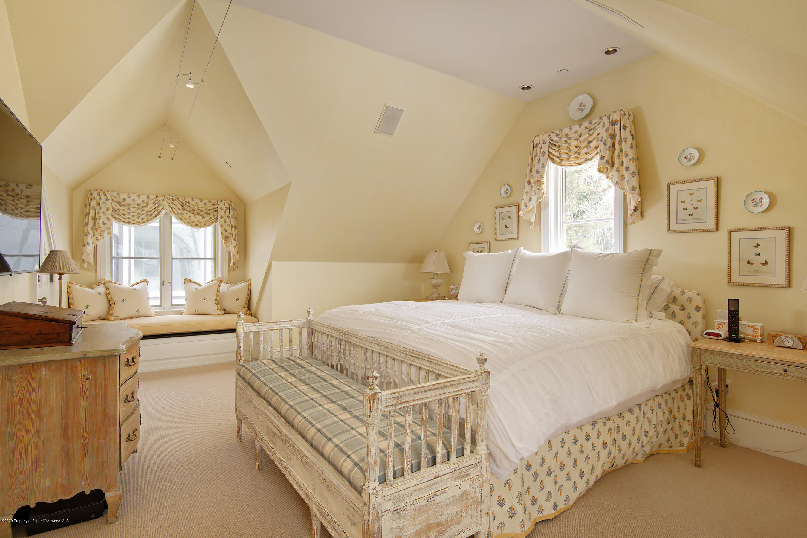 716 W Francis Street Aspen CO 81611