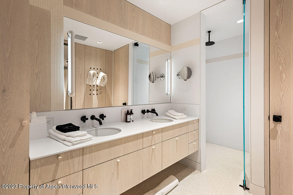 630 W Hopkins Avenue Aspen CO 81611