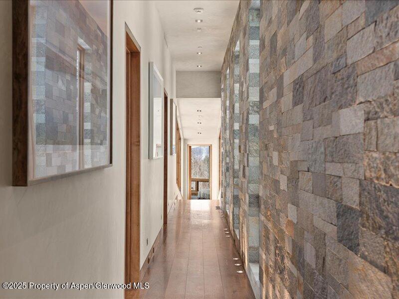 975 S Starwood Aspen CO 81611