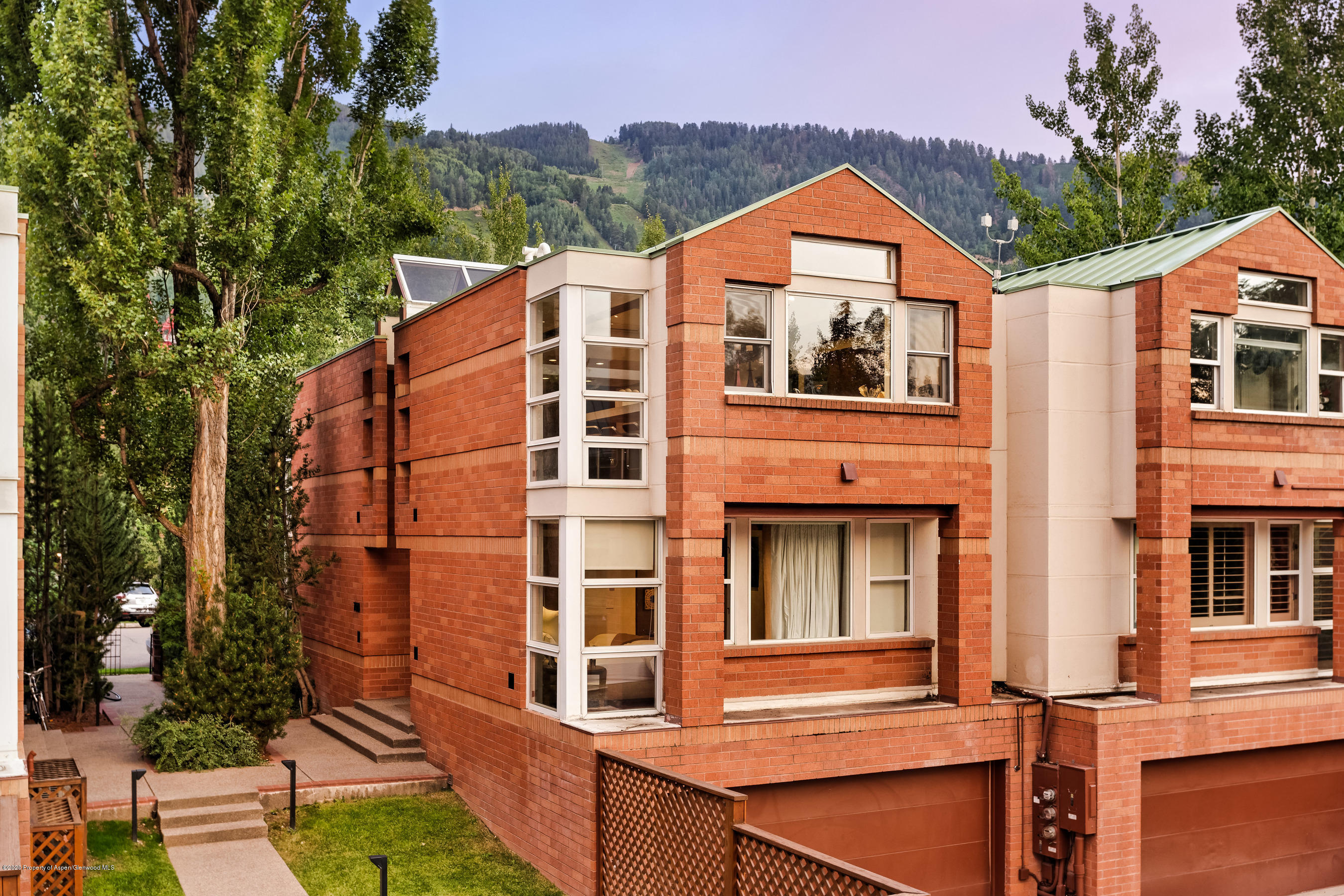 706 E Hyman Avenue Aspen CO 81611