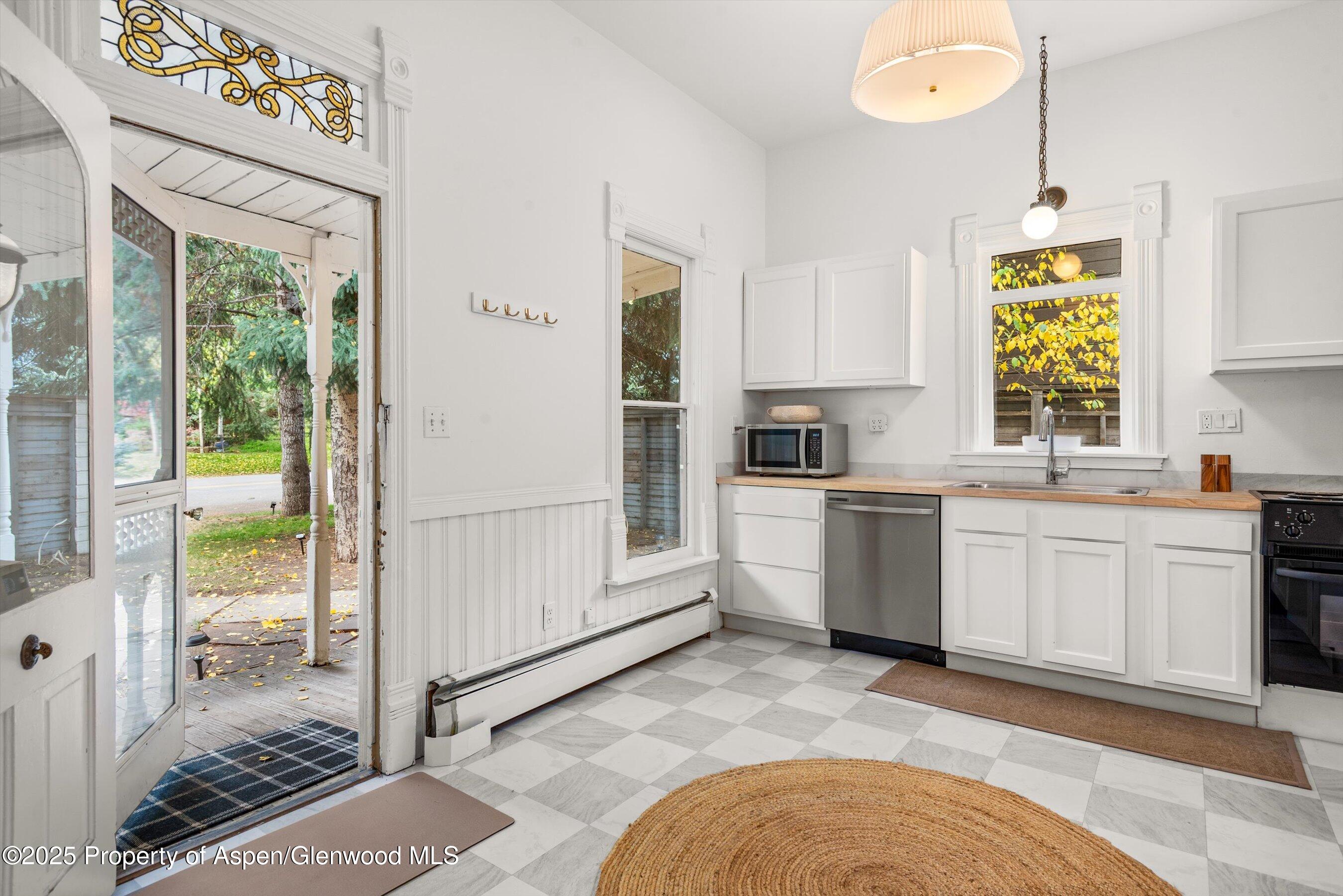 406 W Smuggler Street Aspen CO 81611