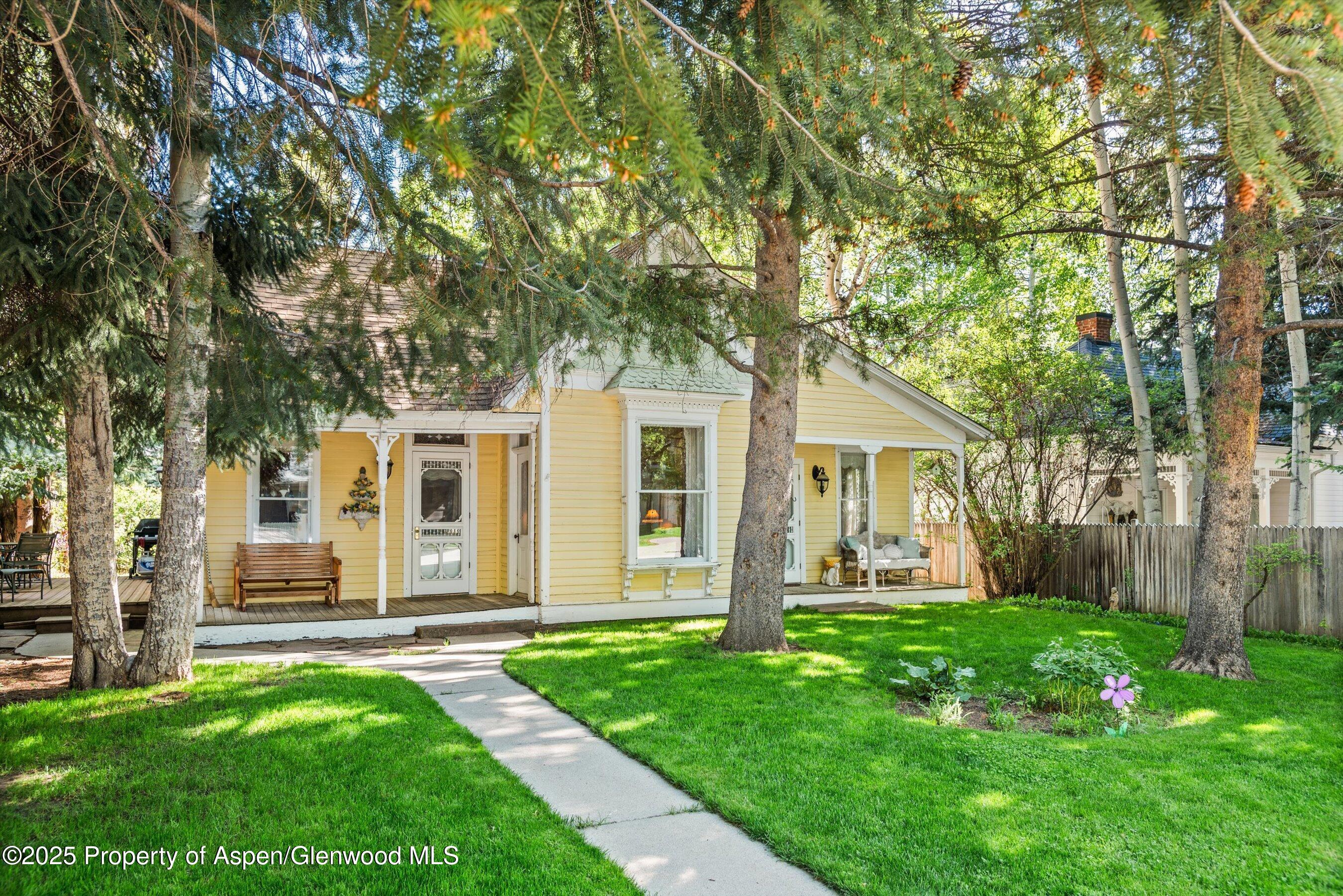 406 W Smuggler Street Aspen CO 81611
